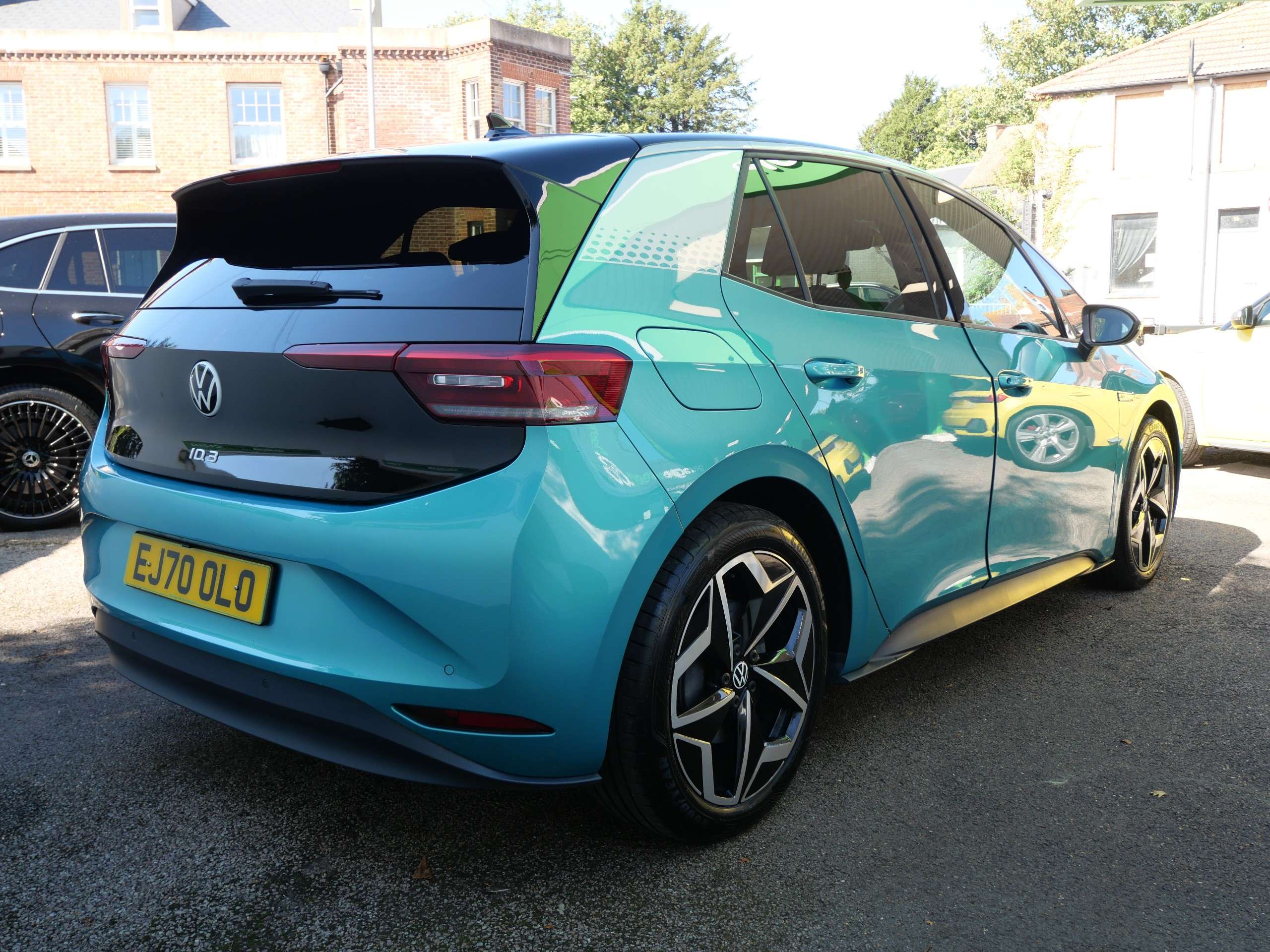 A 2020 VOLKSWAGEN ID.3 Pro Performance 58kWh 1ST Edition Electric Auto (204 ps) 5dr A 2020 VOLKSWAGEN ID.3 Pro Performance 58kWh 1ST Edition Electric Auto (204 ps) 5dr