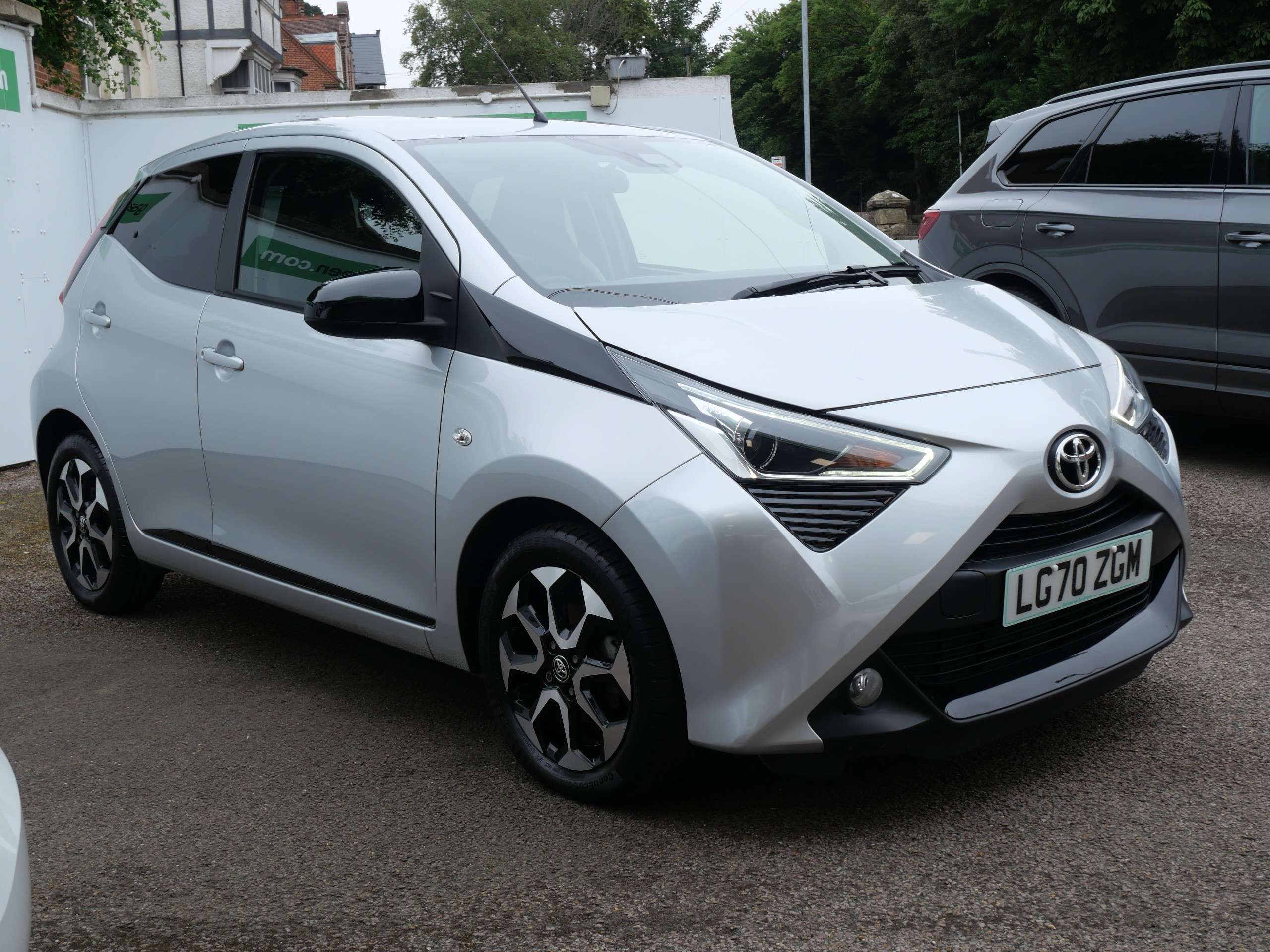 A 2020 TOYOTA AYGO 1.0 VVT-i x-trend x-shift Euro 6 (Safety Sense) 5dr Only 11000 Miles A 2020 TOYOTA AYGO 1.0 VVT-i x-trend x-shift Euro 6 (Safety Sense) 5dr Only 11000 Miles