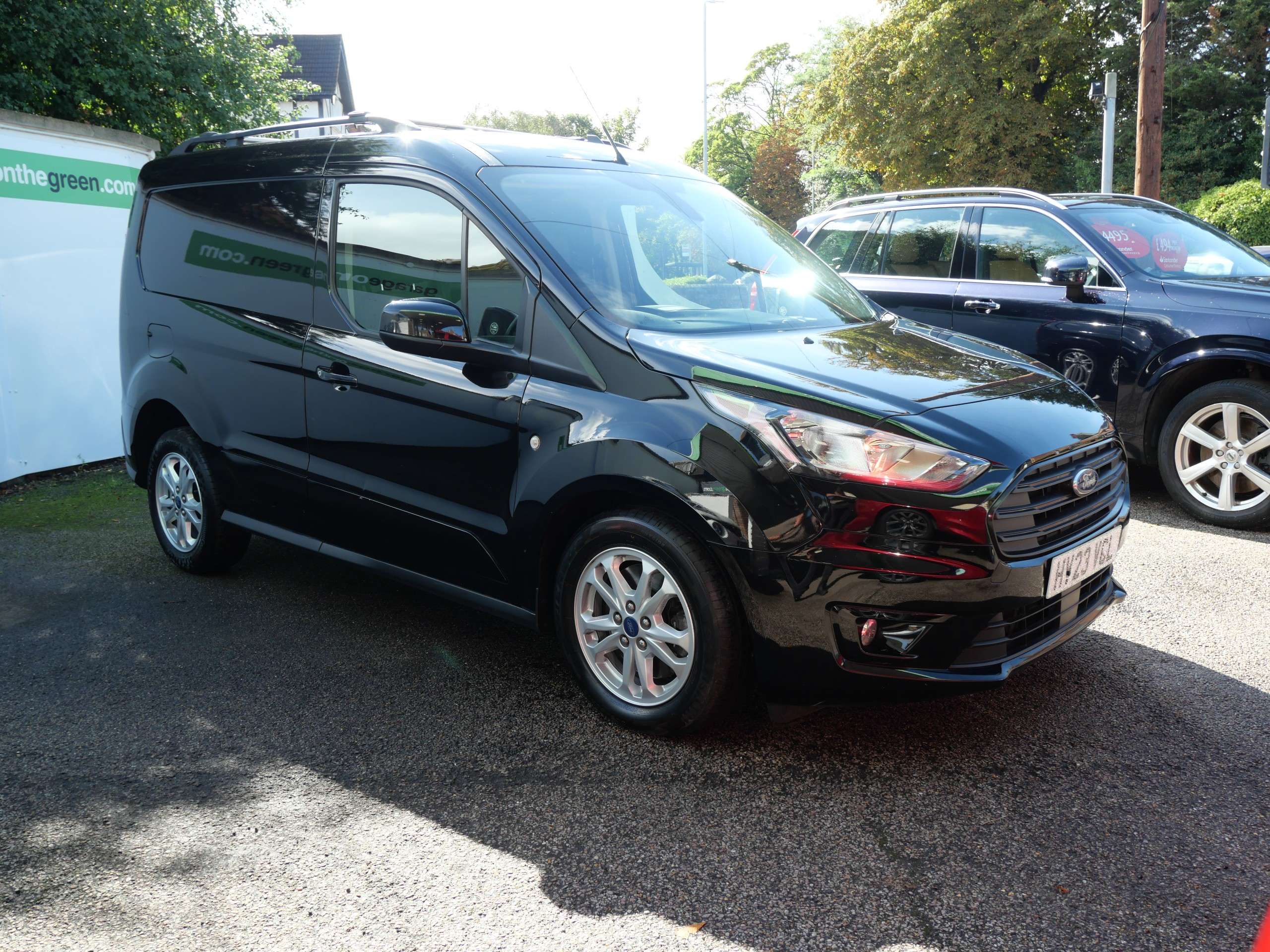 A 2023 FORD TRANSIT CONNECT 1.5 240 EcoBlue Limited L1 Euro 6 (s/s) 5dr 1 Owner 33000 Miles A 2023 FORD TRANSIT CONNECT 1.5 240 EcoBlue Limited L1 Euro 6 (s/s) 5dr 1 Owner 33000 Miles