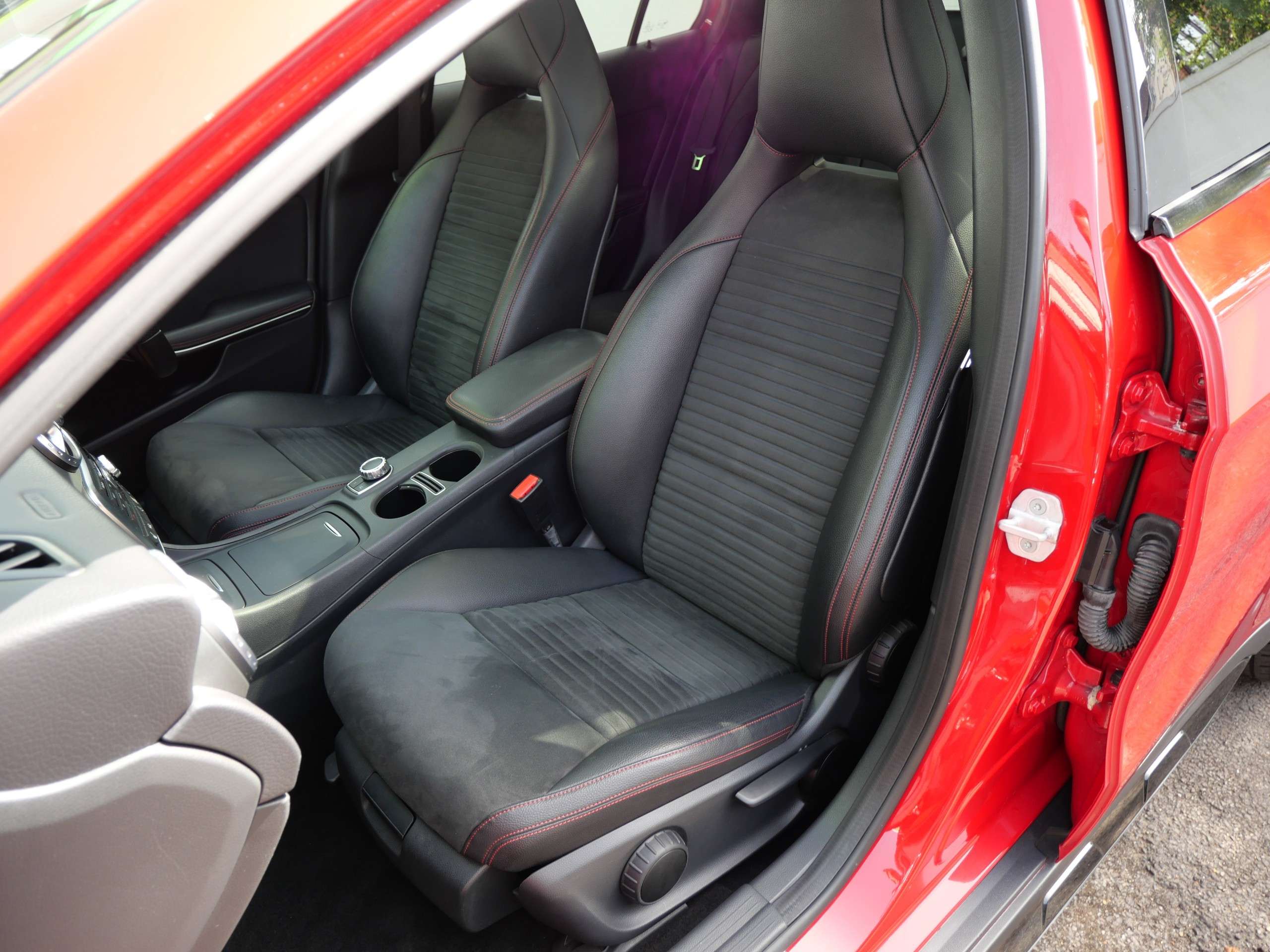2015 MERCEDES-BENZ GLA 2015 MERCEDES-BENZ GLA