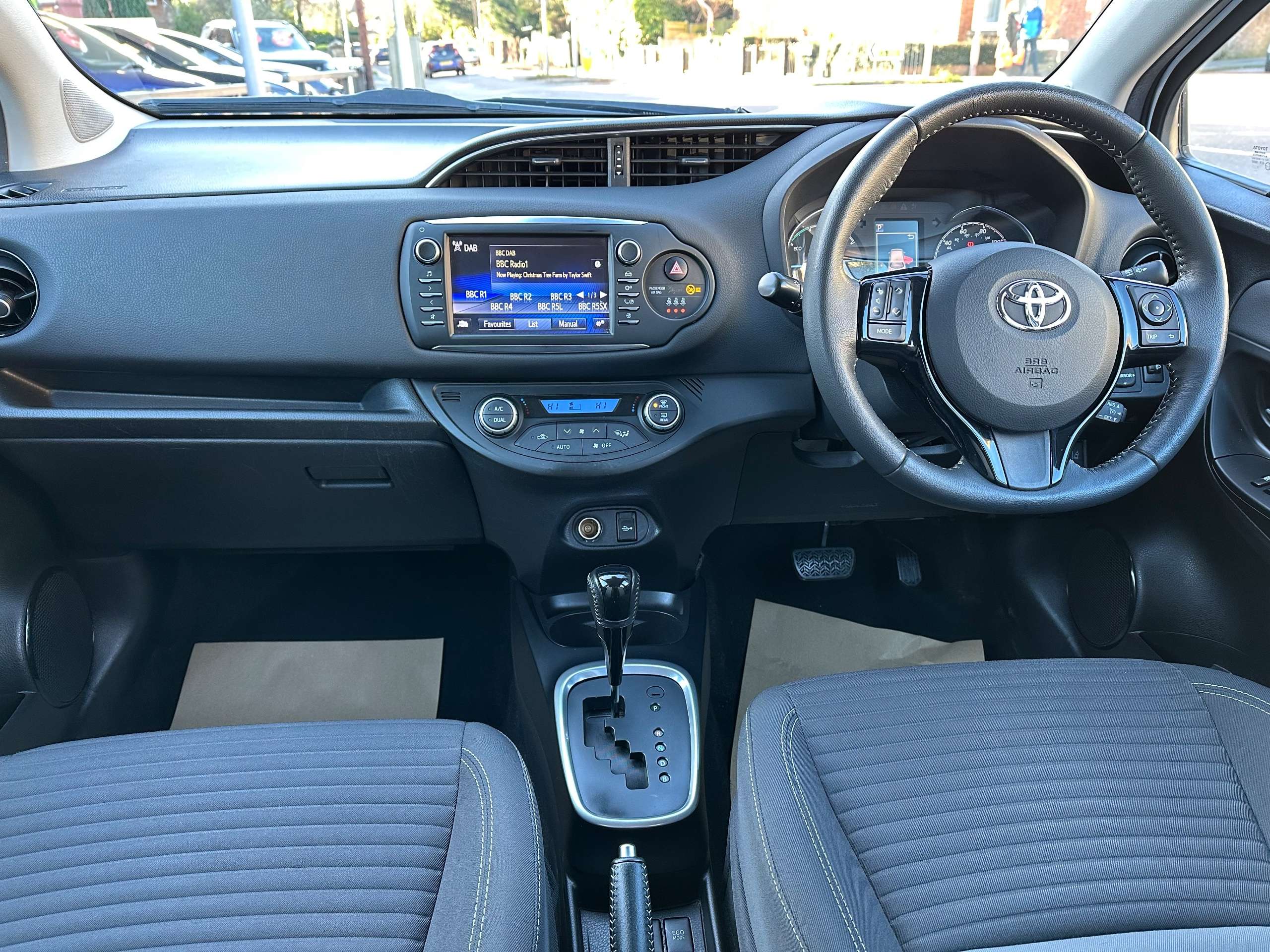 2018 TOYOTA YARIS 2018 TOYOTA YARIS
