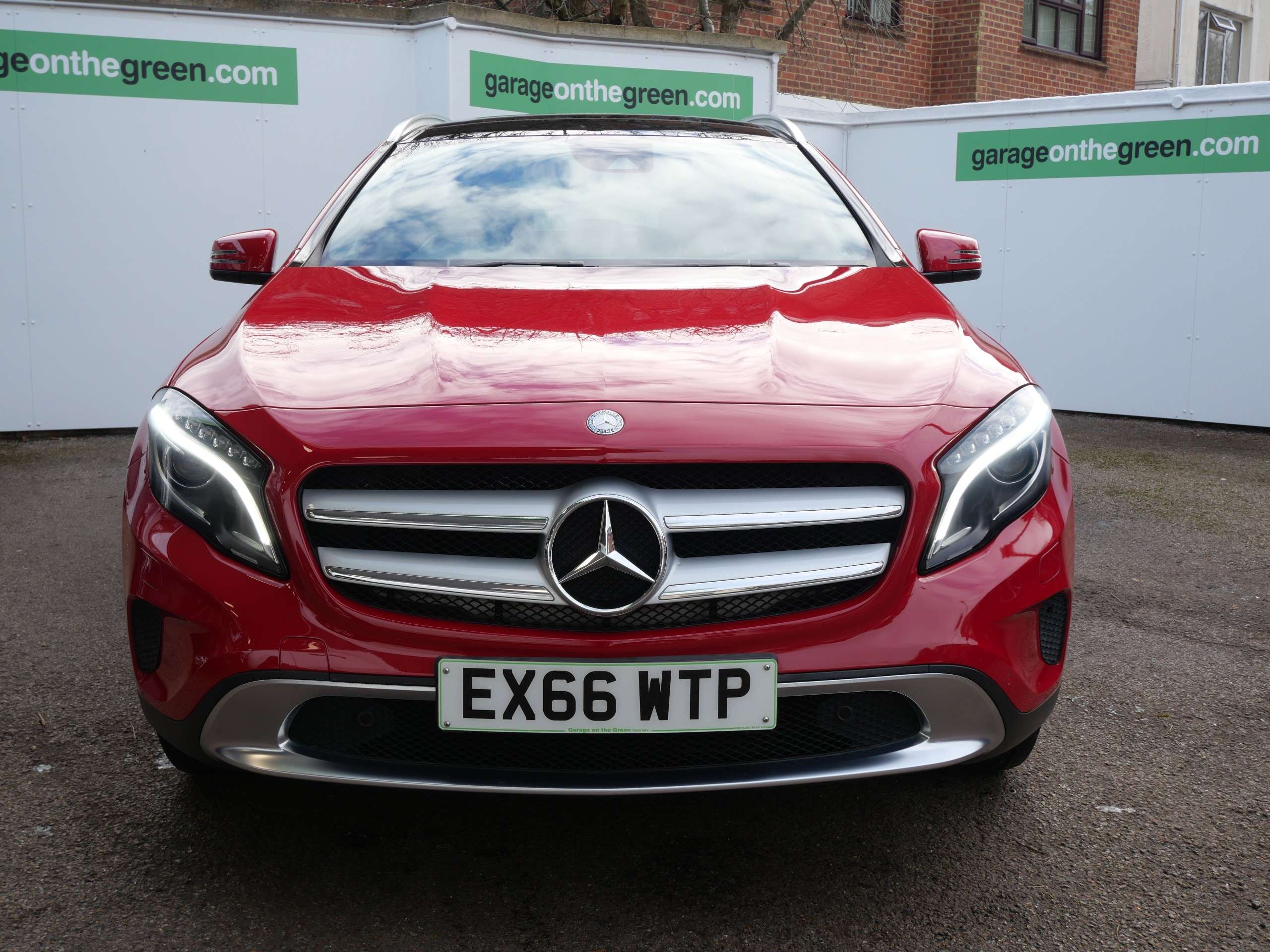 A 2016 MERCEDES-BENZ GLA 2.1 GLA200d Sport (Premium Plus) Euro 6 (s/s) 5dr Only 40000 Miles 20 Pound Road Tax A 2016 MERCEDES-BENZ GLA 2.1 GLA200d Sport (Premium Plus) Euro 6 (s/s) 5dr Only 40000 Miles 20 Pound Road Tax