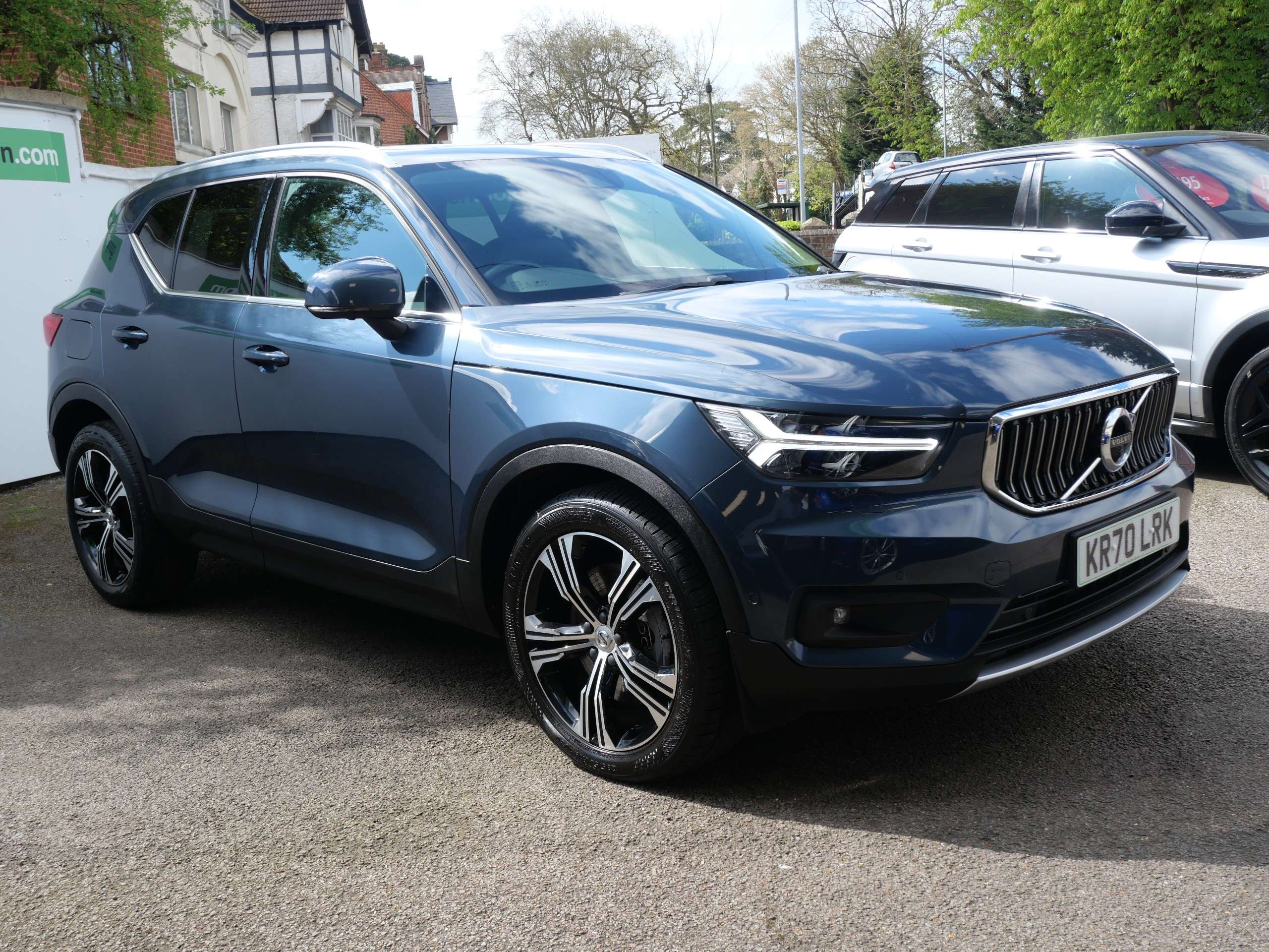 A 2020 VOLVO XC40 1.5h T5 Twin Engine Recharge 10.7kWh Inscription Pro Petrol Plug-in Hybrid Auto Euro 6 (s/s) (262 ps) 5dr A 2020 VOLVO XC40 1.5h T5 Twin Engine Recharge 10.7kWh Inscription Pro Petrol Plug-in Hybrid Auto Euro 6 (s/s) (262 ps) 5dr