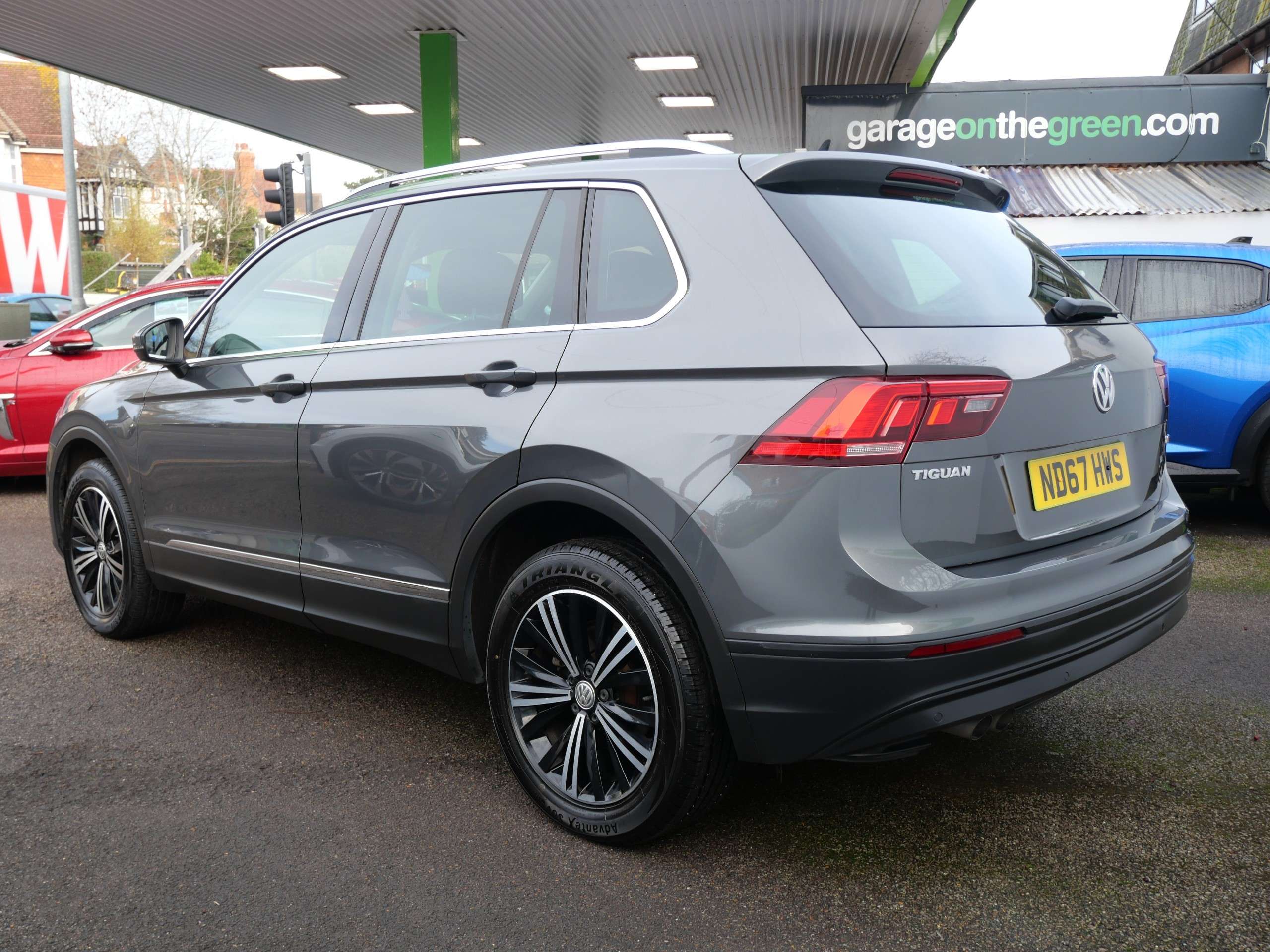 2017 VOLKSWAGEN TIGUAN 2017 VOLKSWAGEN TIGUAN