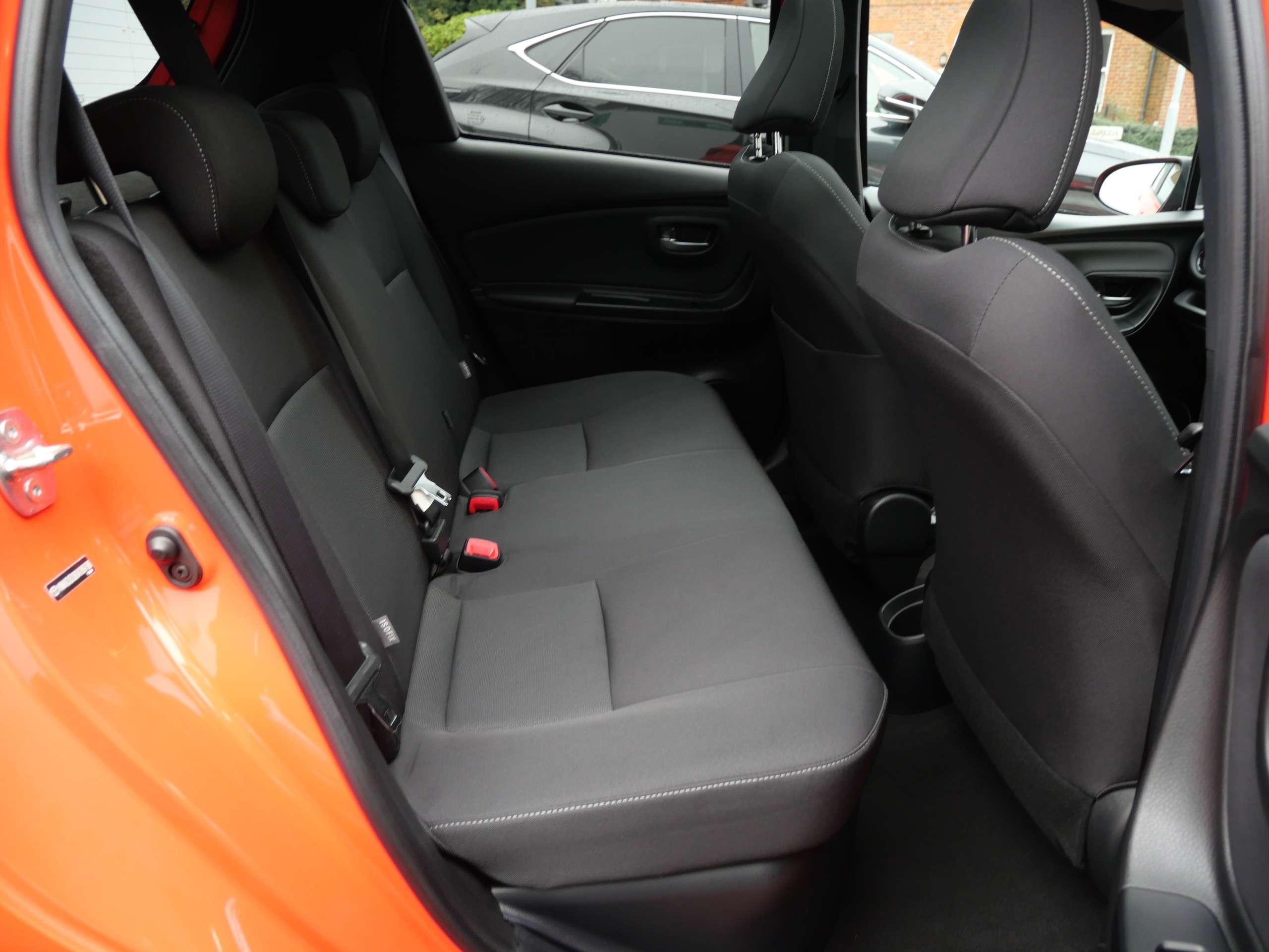 2016 TOYOTA YARIS 2016 TOYOTA YARIS