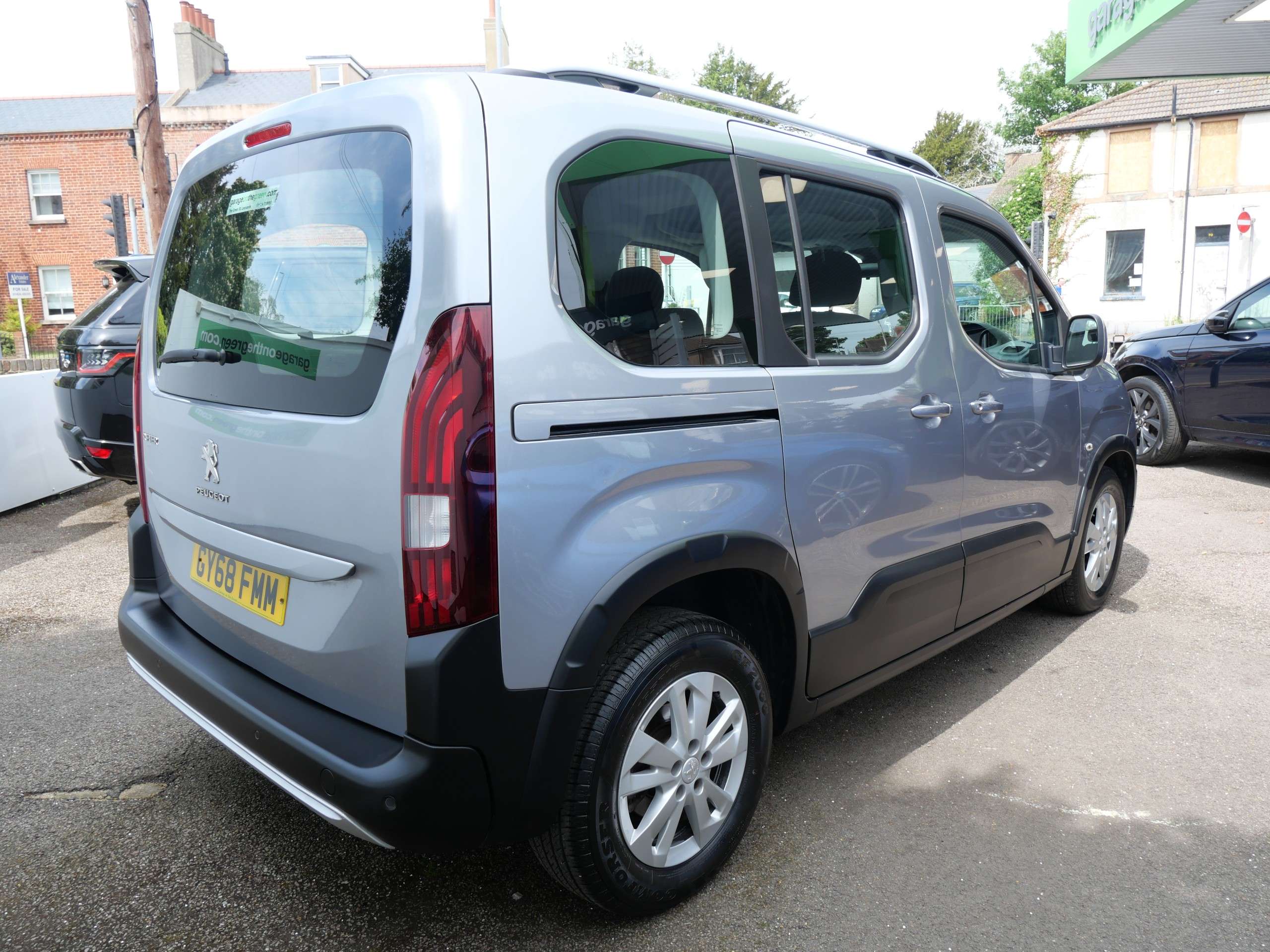 A 2018 PEUGEOT RIFTER 1.5 BlueHDi Allure EAT Euro 6 (s/s) 5dr 1 Owner A 2018 PEUGEOT RIFTER 1.5 BlueHDi Allure EAT Euro 6 (s/s) 5dr 1 Owner