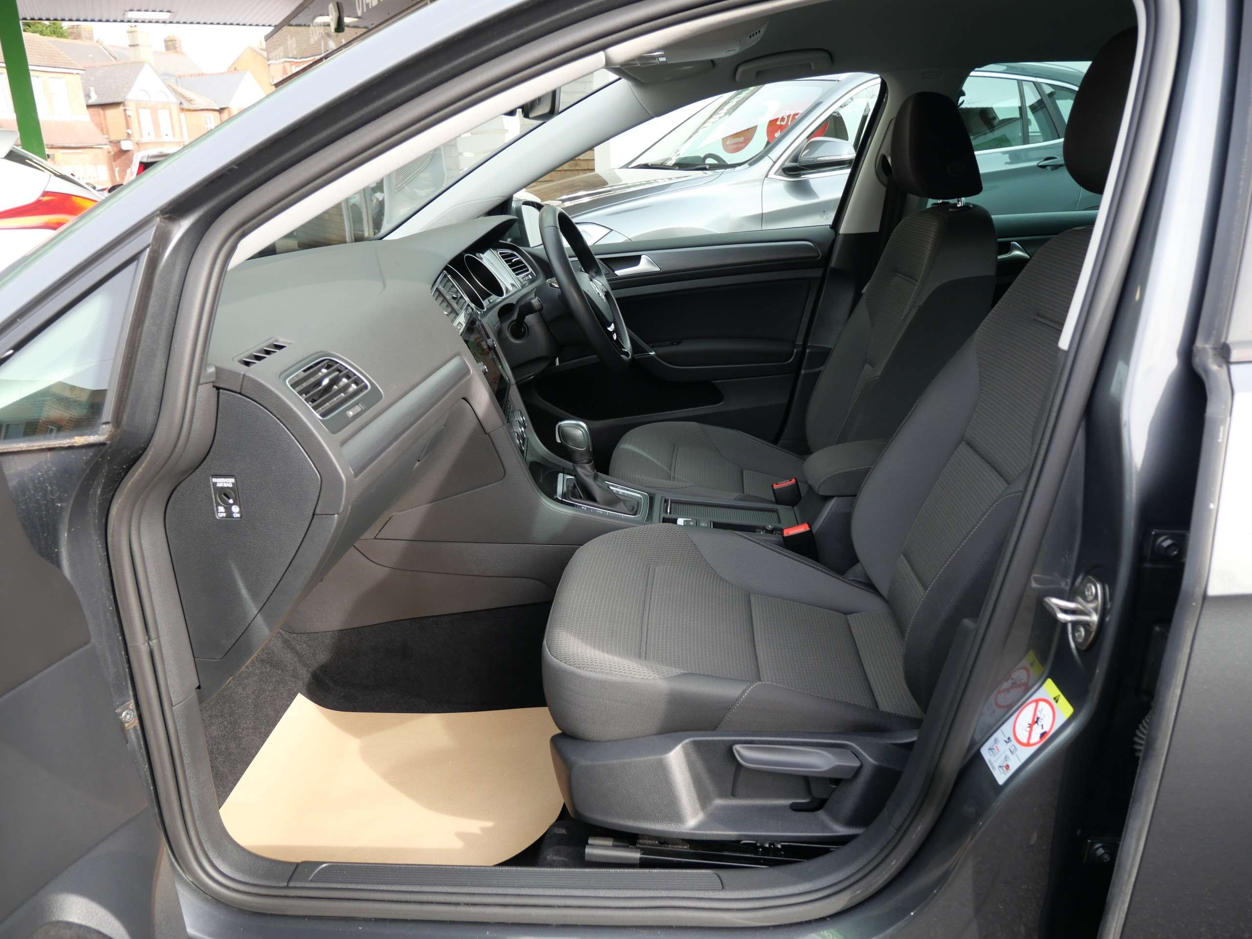 2019 VOLKSWAGEN GOLF 2019 VOLKSWAGEN GOLF