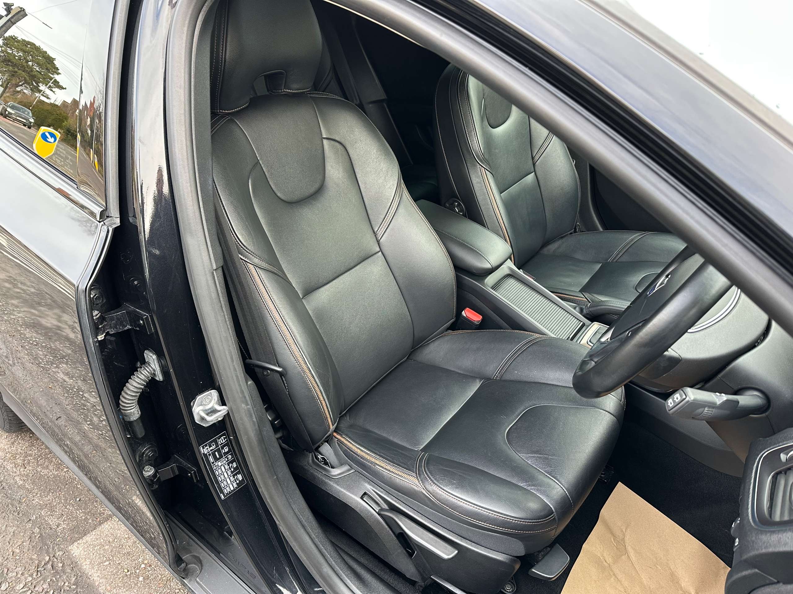 2014 VOLVO V40 CROSS COUNTRY 2014 VOLVO V40 CROSS COUNTRY