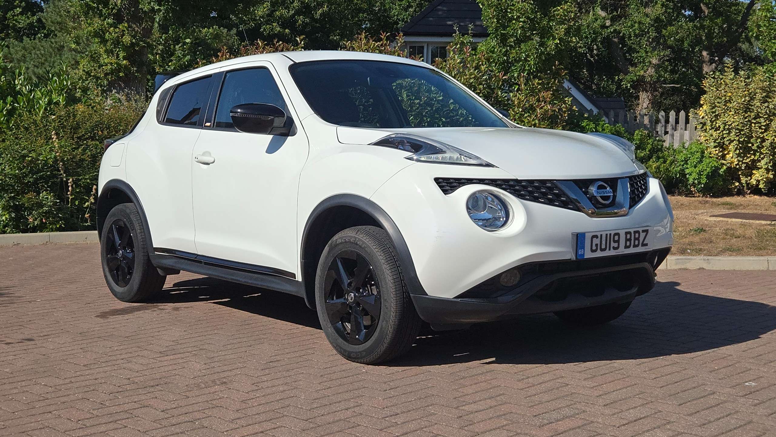A 2019 NISSAN JUKE 1.6 Bose Personal Edition XTRON Euro 6 5dr 36000 Miles A 2019 NISSAN JUKE 1.6 Bose Personal Edition XTRON Euro 6 5dr 36000 Miles