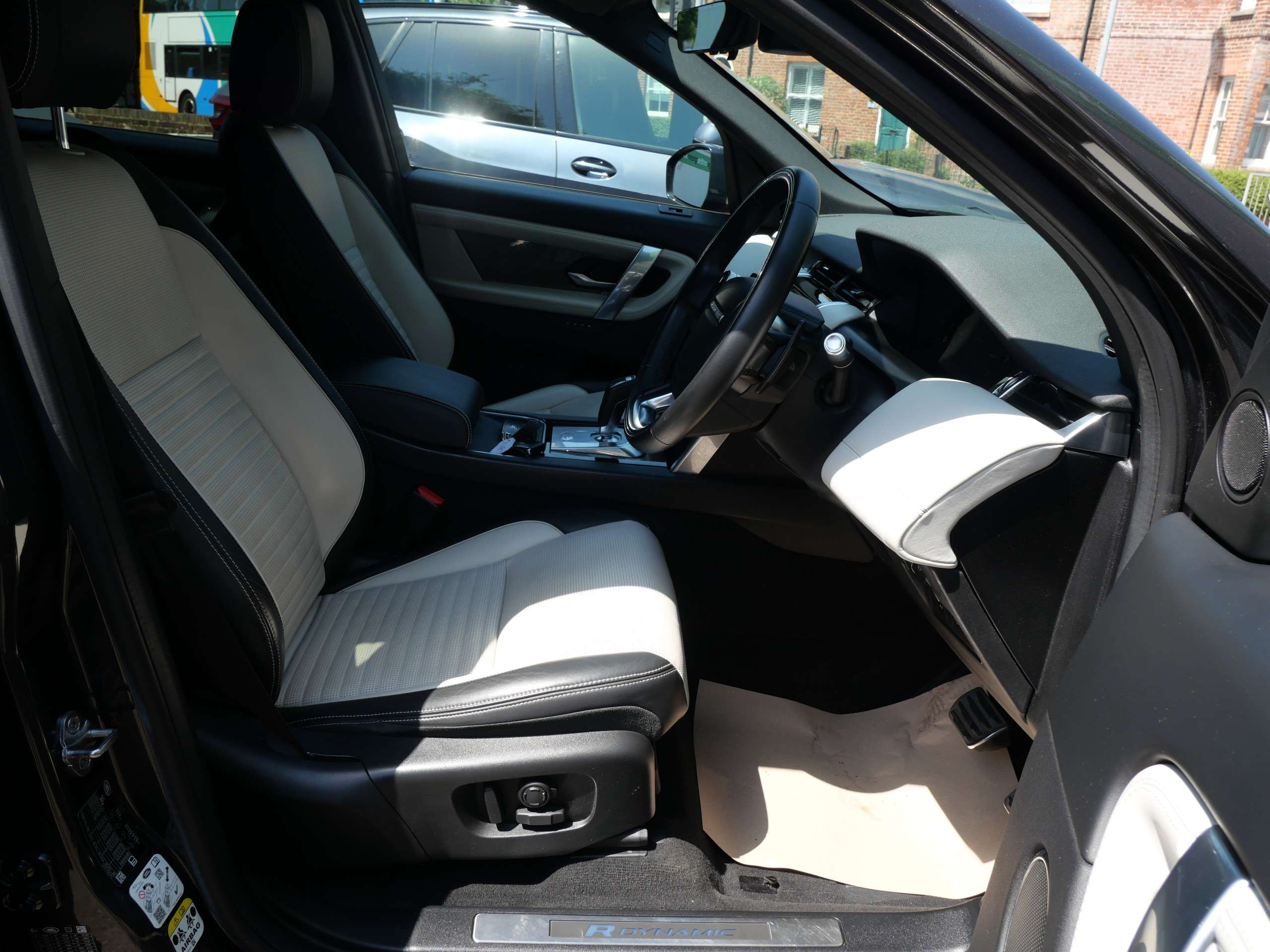 2019 LAND ROVER DISCOVERY SPORT 2019 LAND ROVER DISCOVERY SPORT