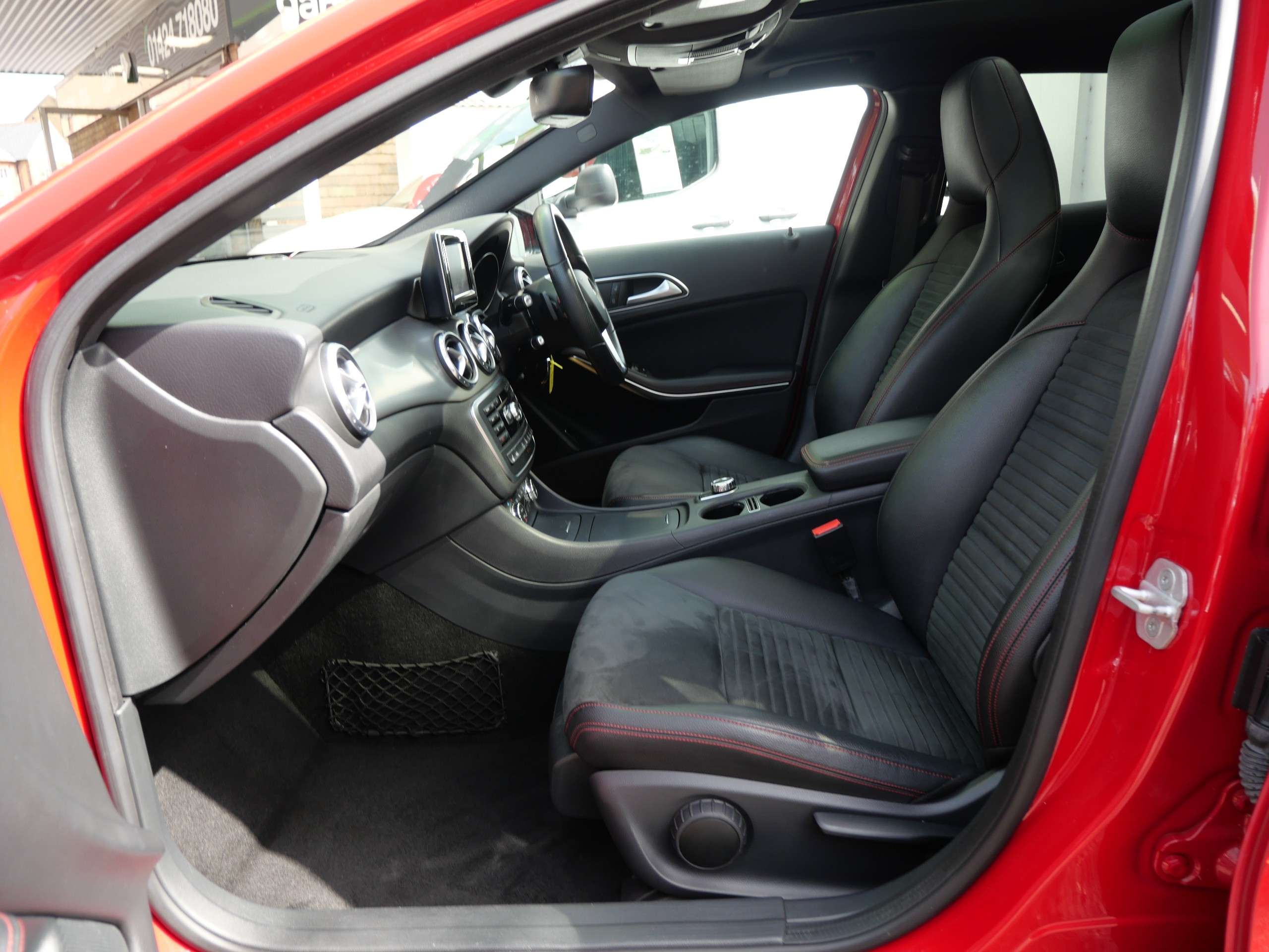 2015 MERCEDES-BENZ GLA 2015 MERCEDES-BENZ GLA