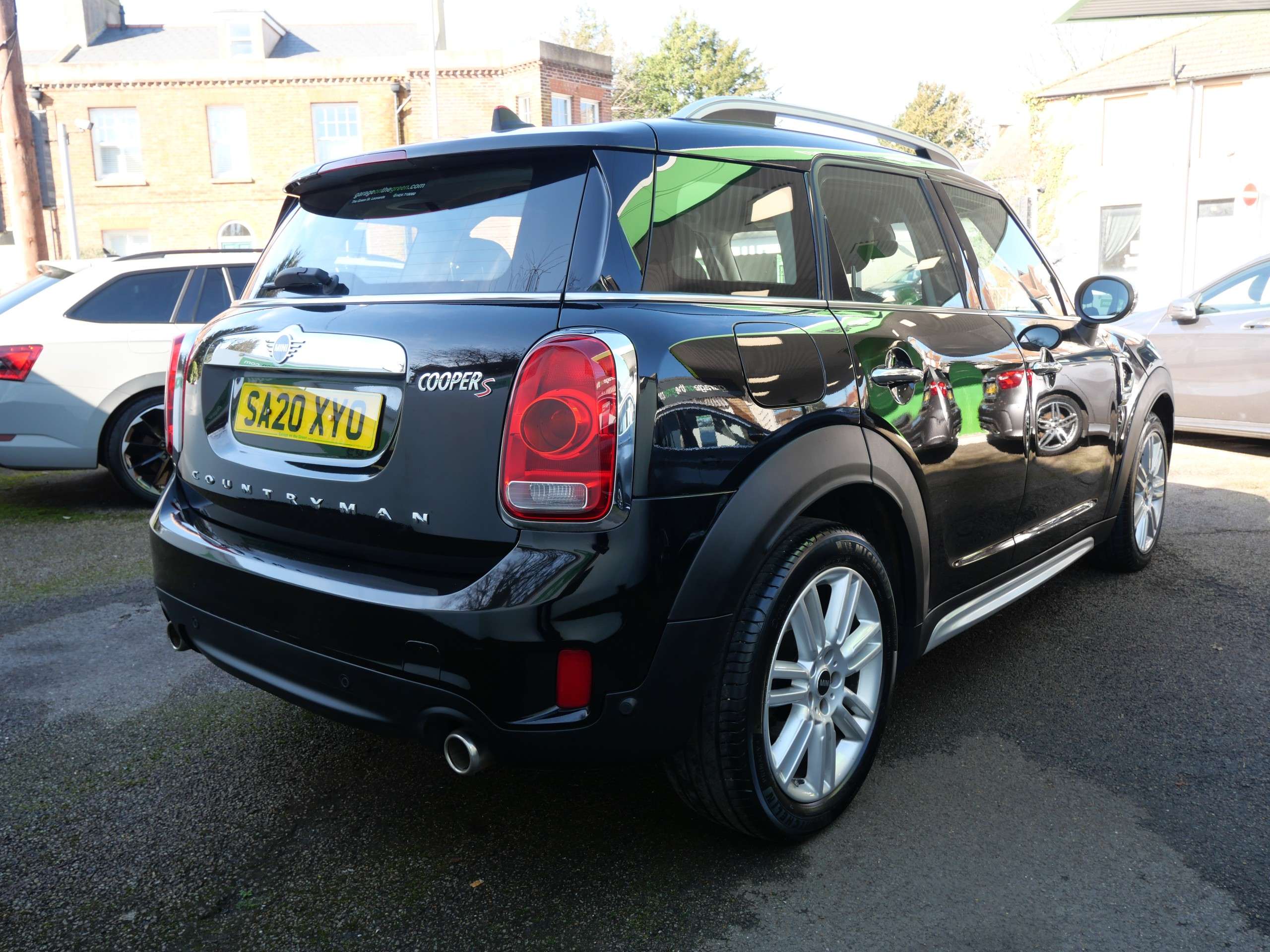 A 2020 MINI COUNTRYMAN 2.0 Cooper S Exclusive Steptronic Euro 6 (s/s) 5dr A 2020 MINI COUNTRYMAN 2.0 Cooper S Exclusive Steptronic Euro 6 (s/s) 5dr