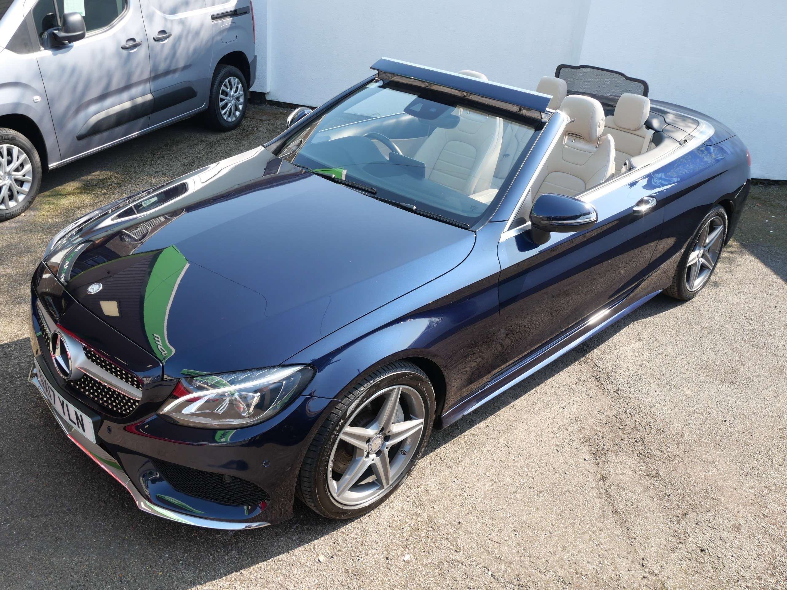 A 2017 MERCEDES-BENZ C CLASS 2.1 C250d AMG Line (Premium Plus) G-Tronic+ Euro 6 (s/s) 2dr A 2017 MERCEDES-BENZ C CLASS 2.1 C250d AMG Line (Premium Plus) G-Tronic+ Euro 6 (s/s) 2dr