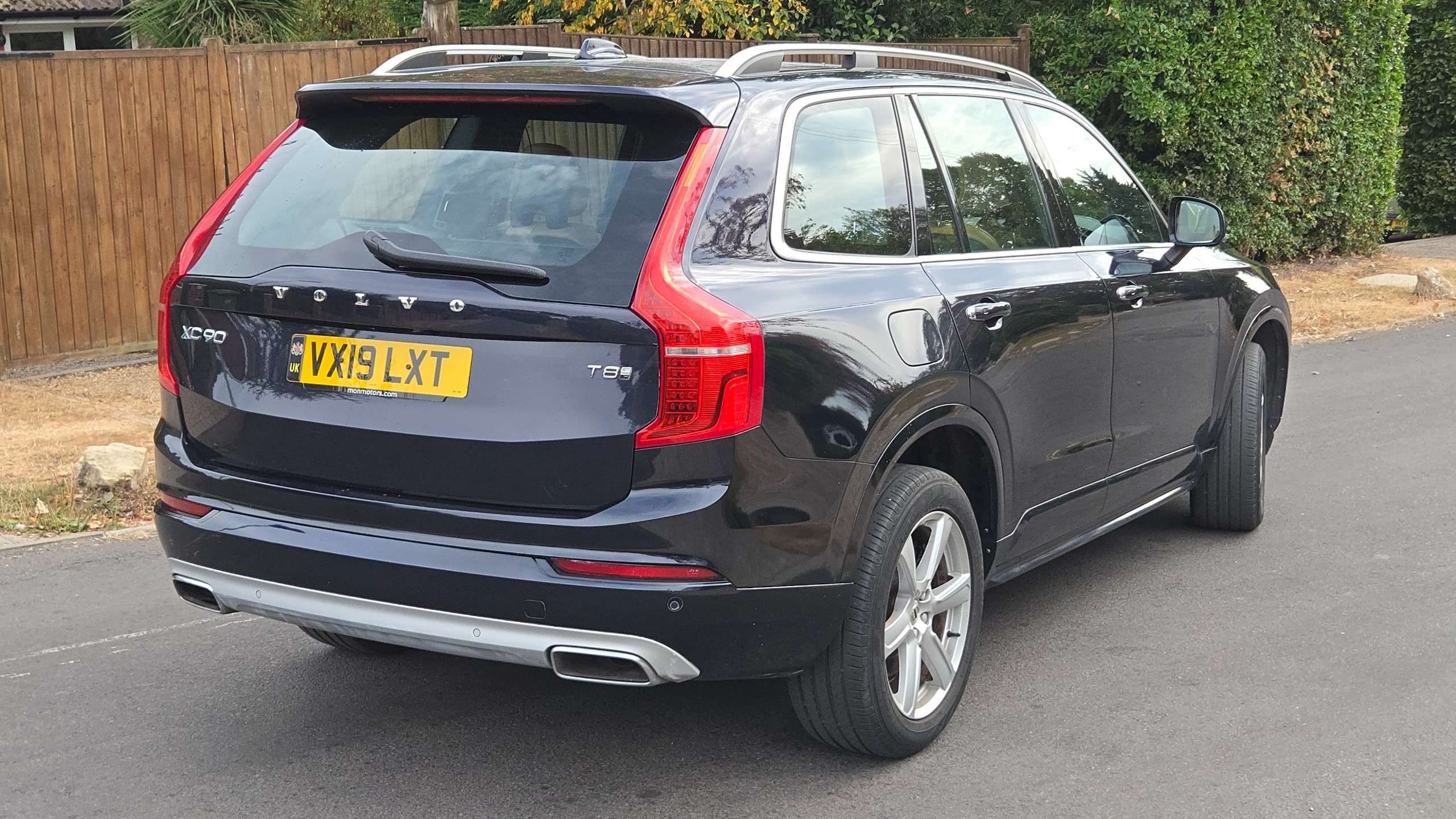 A 2019 VOLVO XC90 2.0h T8 Twin Engine 10.4kWh Momentum Pro Petrol Plug-in Hybrid Auto 4WD Euro 6 (s/s) (390 ps) 5dr 7 Seats A 2019 VOLVO XC90 2.0h T8 Twin Engine 10.4kWh Momentum Pro Petrol Plug-in Hybrid Auto 4WD Euro 6 (s/s) (390 ps) 5dr 7 Seats