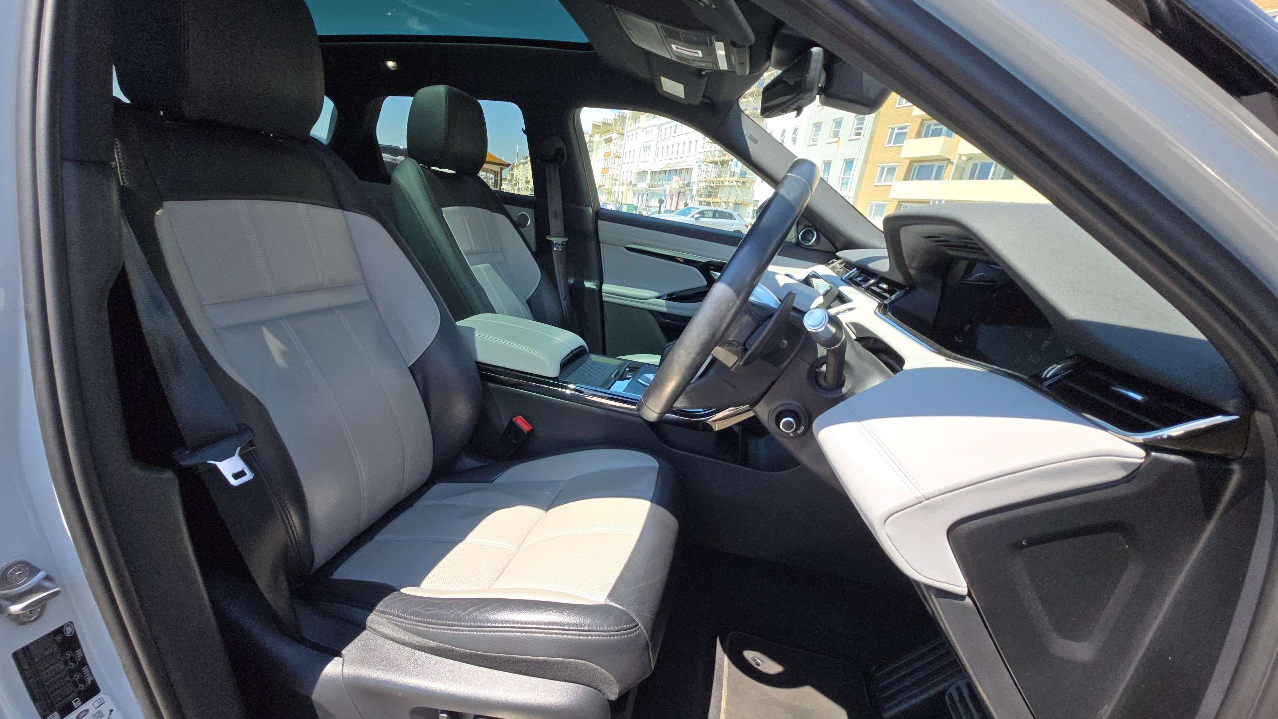 2020 LAND ROVER RANGE ROVER EVOQUE 2020 LAND ROVER RANGE ROVER EVOQUE