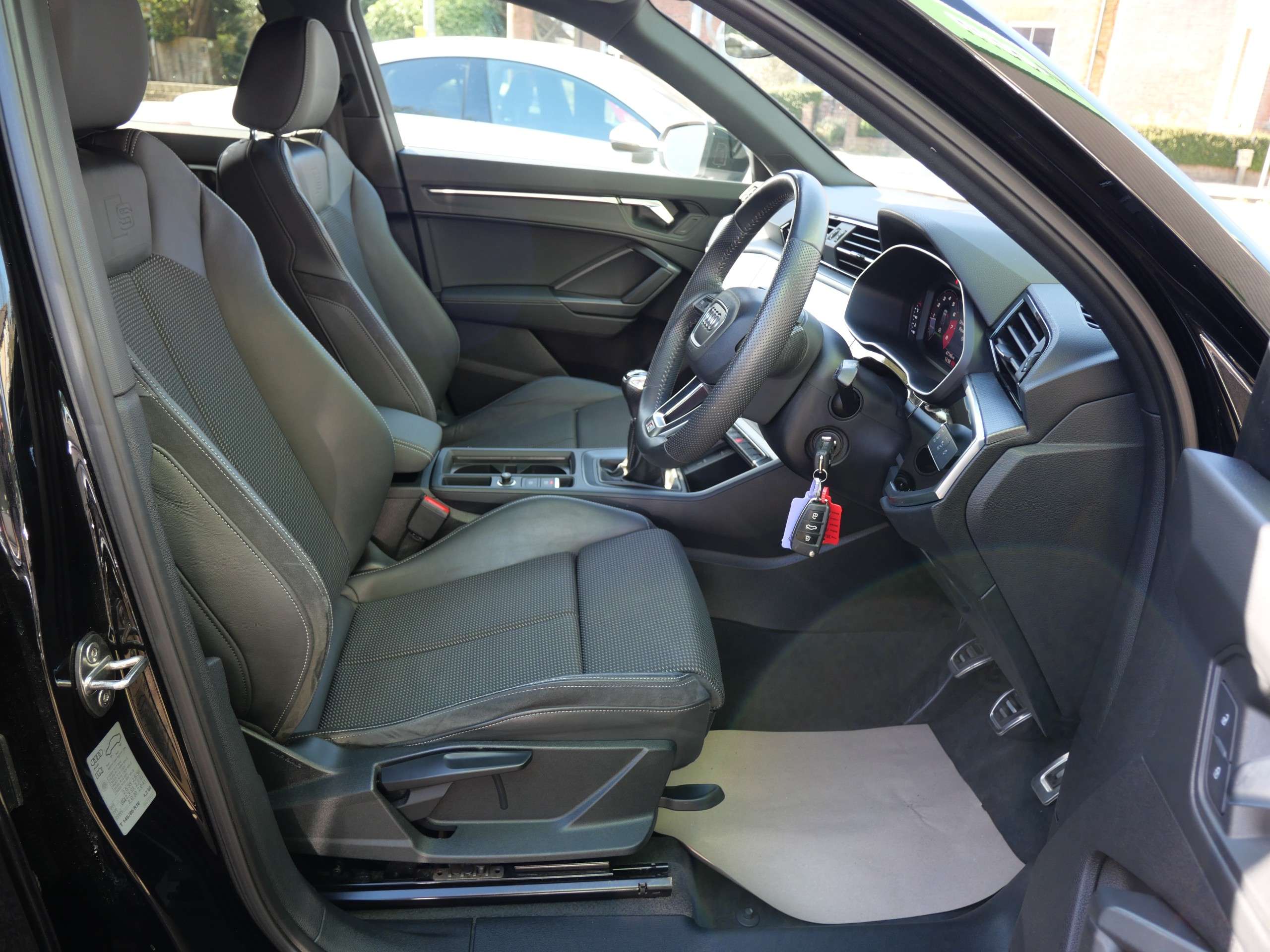 2019 AUDI Q3 2019 AUDI Q3