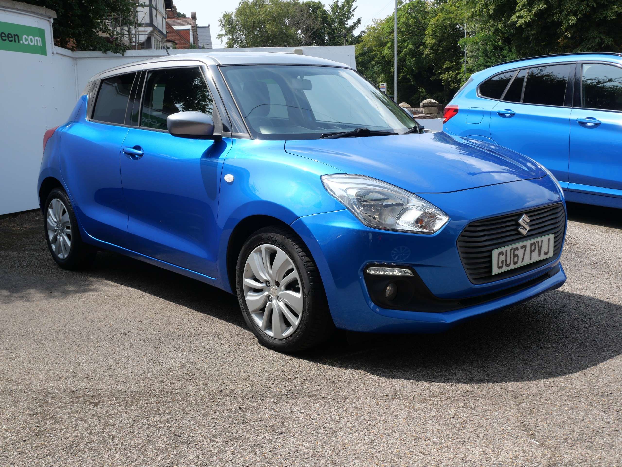 A 2017 SUZUKI SWIFT 1.0 Boosterjet SZ-T Euro 6 5dr 40000 Miles A 2017 SUZUKI SWIFT 1.0 Boosterjet SZ-T Euro 6 5dr 40000 Miles