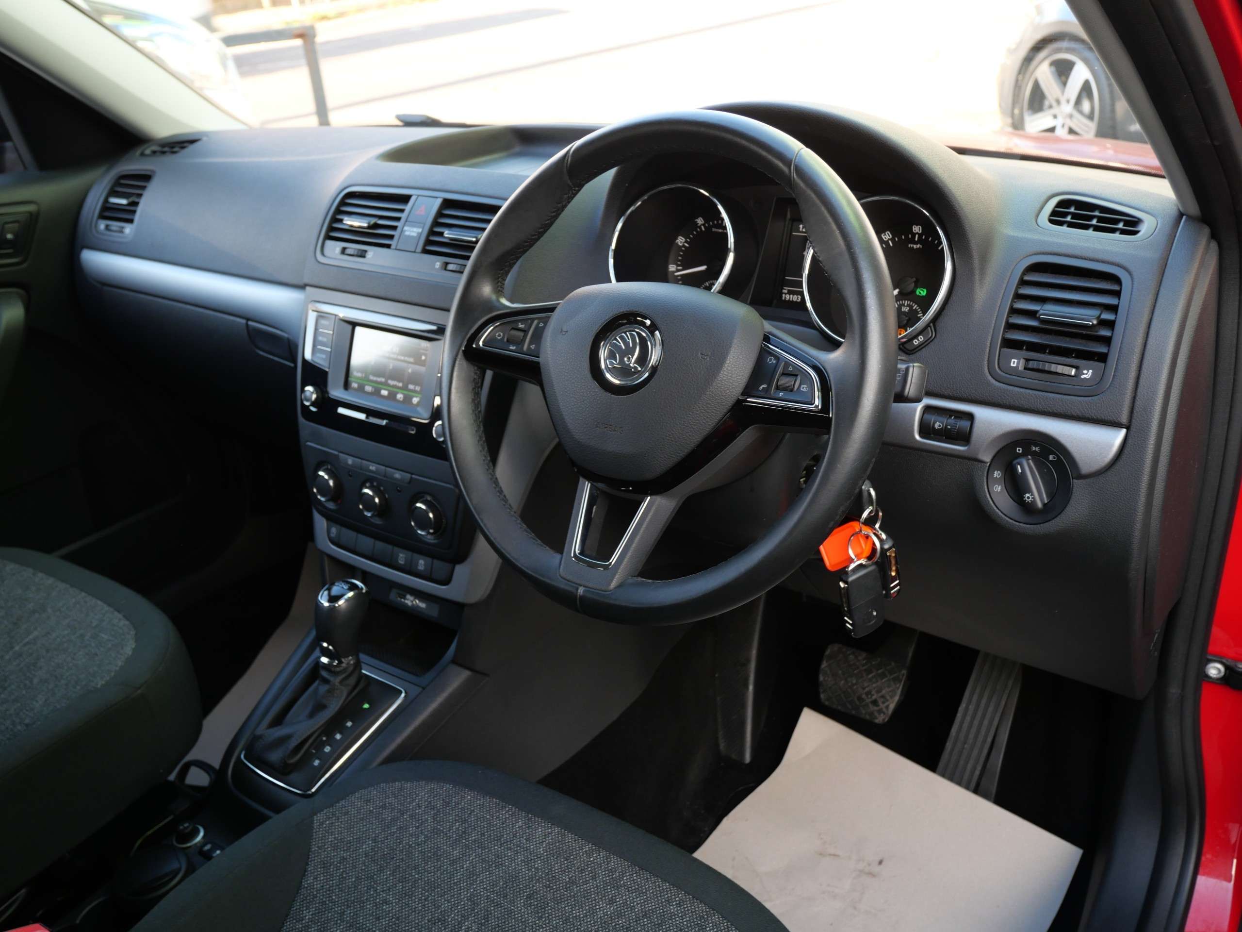 2015 SKODA YETI 2015 SKODA YETI