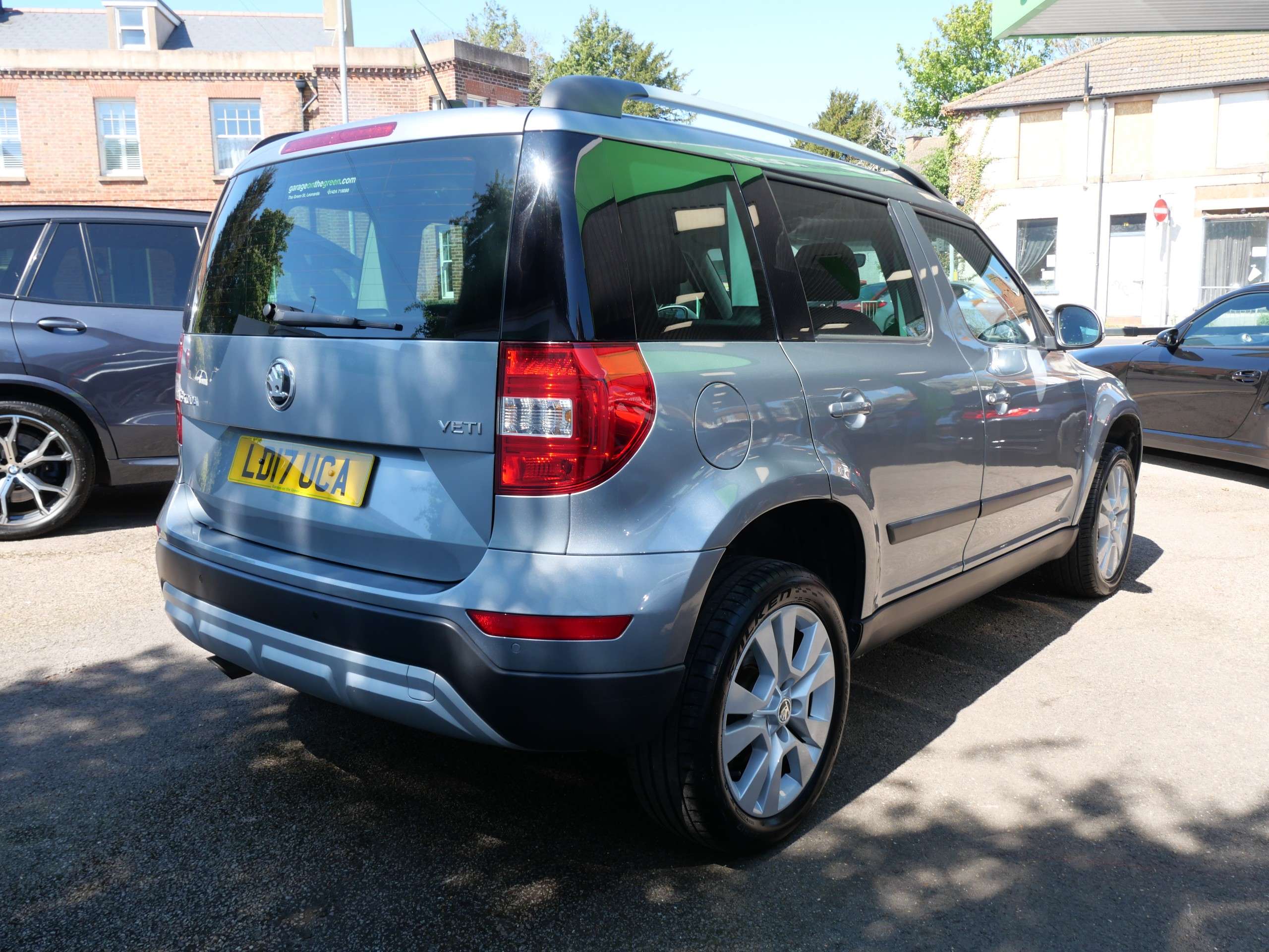 A 2017 SKODA YETI 1.2 TSI SE L Drive Outdoor DSG Euro 6 (s/s) 5dr 1 Owner Only 15000 Miles A 2017 SKODA YETI 1.2 TSI SE L Drive Outdoor DSG Euro 6 (s/s) 5dr 1 Owner Only 15000 Miles