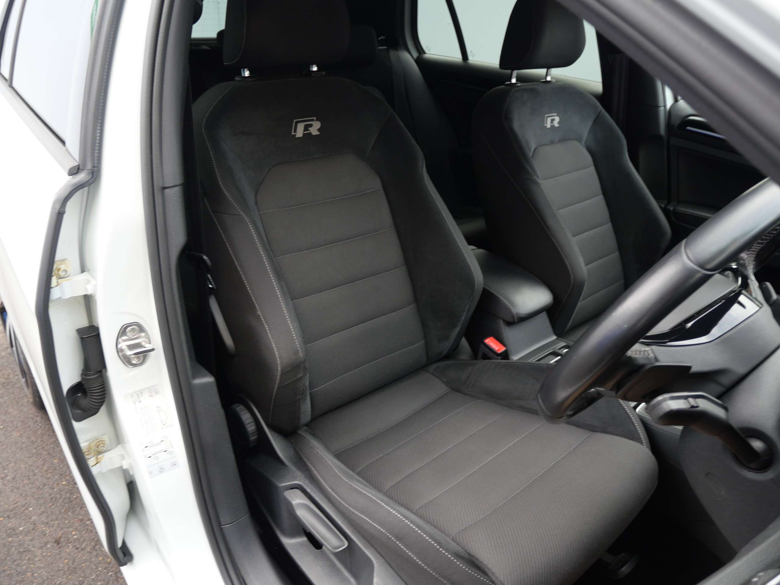 2019 VOLKSWAGEN GOLF 2019 VOLKSWAGEN GOLF