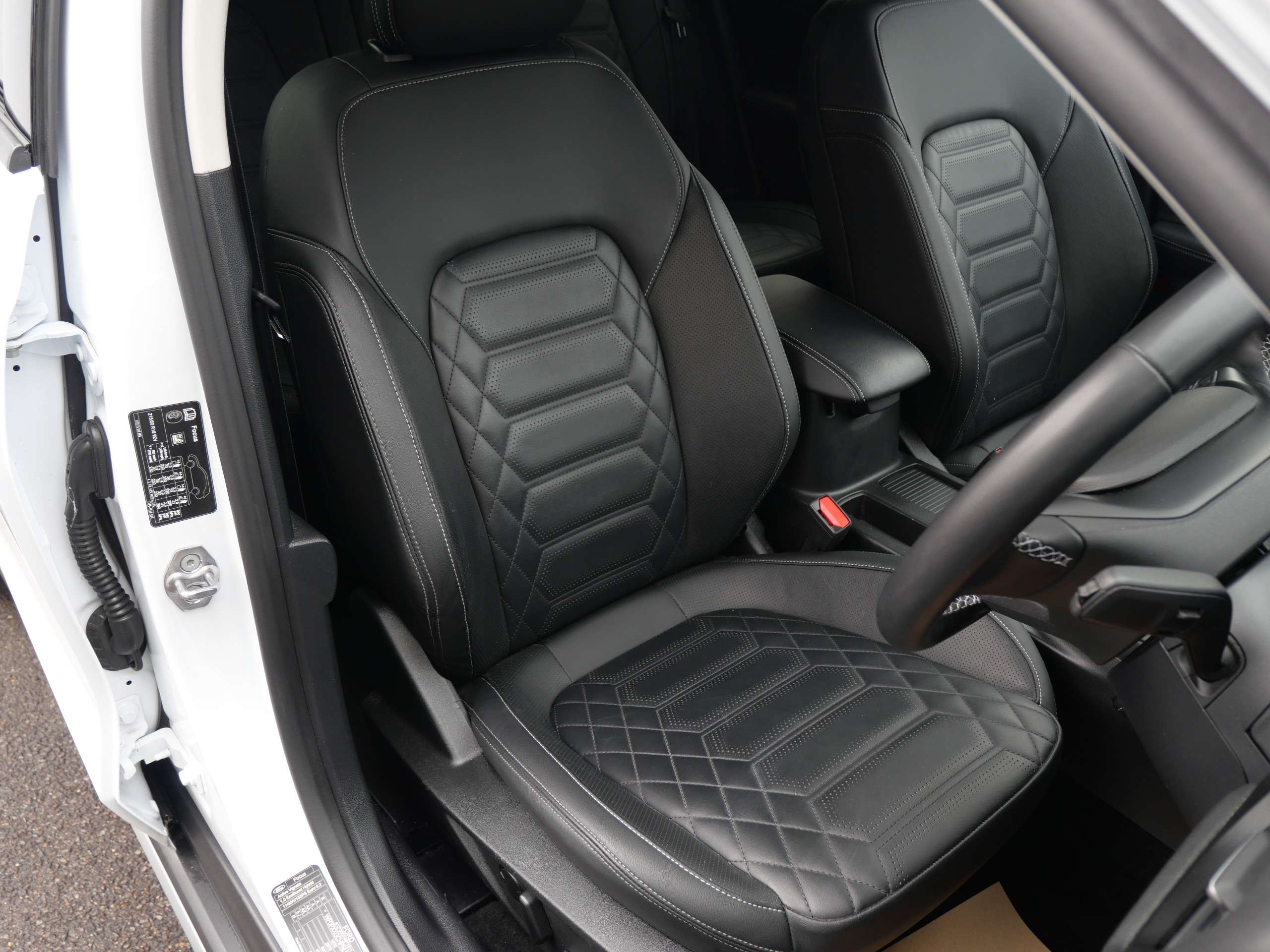 2022 FORD FOCUS 2022 FORD FOCUS