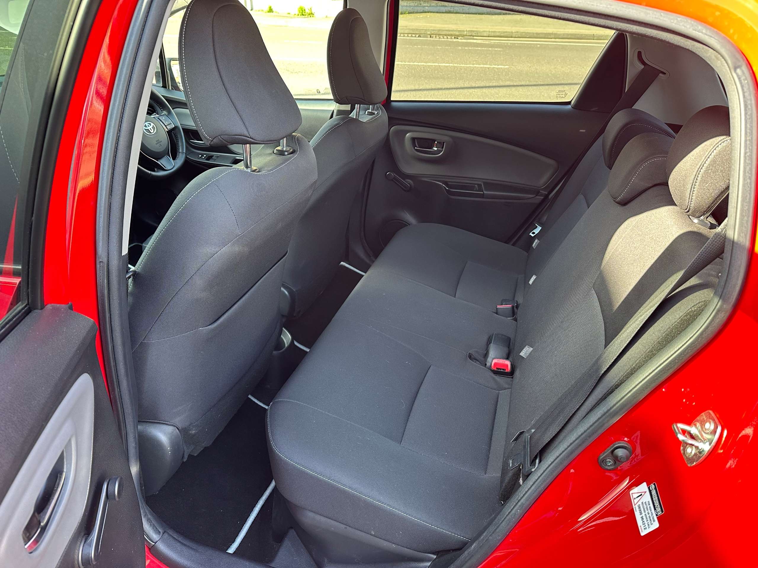 2016 TOYOTA YARIS 2016 TOYOTA YARIS