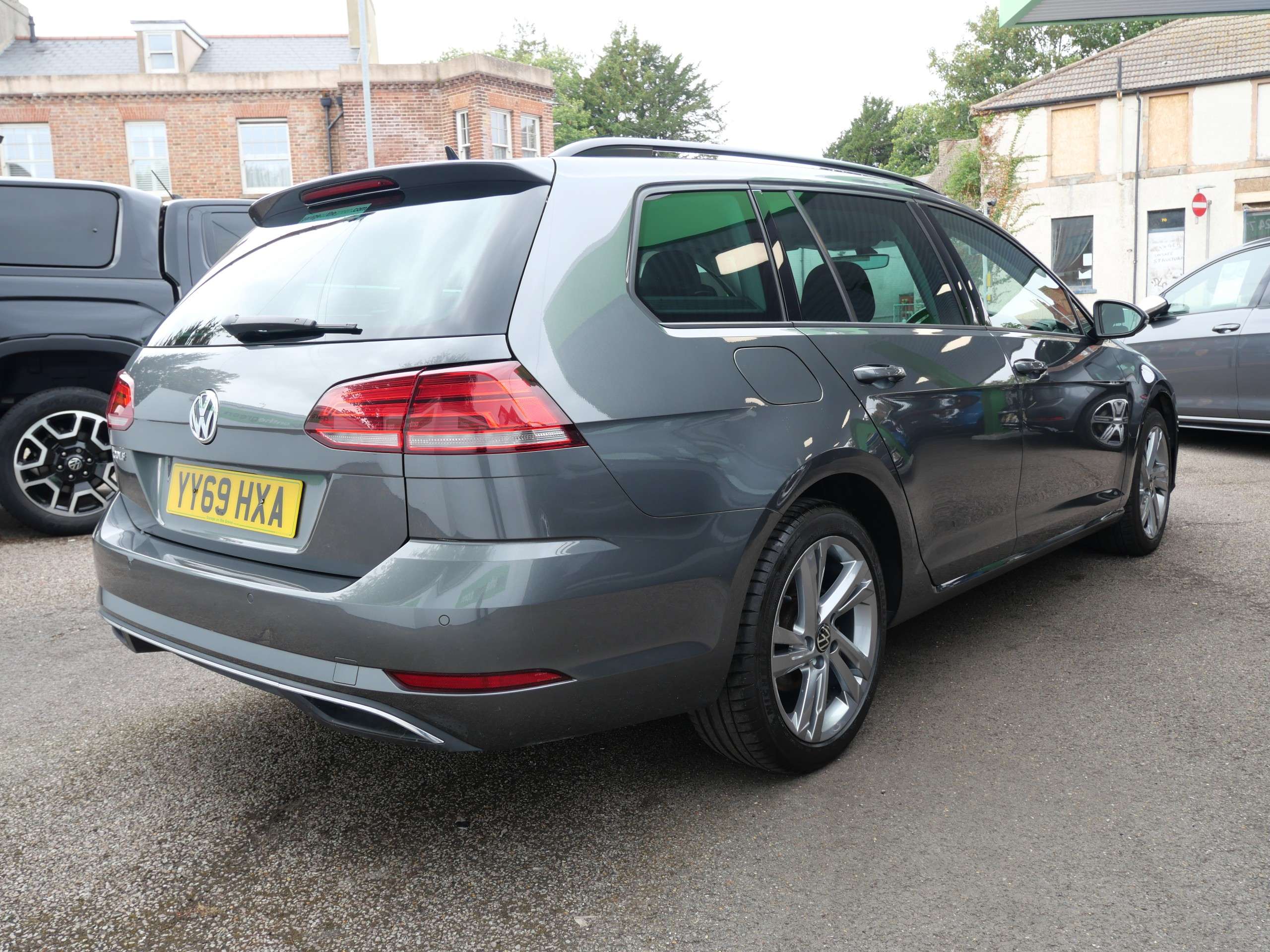 A 2019 VOLKSWAGEN GOLF 1.5 TSI EVO Match Edition DSG Euro 6 (s/s) 5dr Only 21000 Miles A 2019 VOLKSWAGEN GOLF 1.5 TSI EVO Match Edition DSG Euro 6 (s/s) 5dr Only 21000 Miles