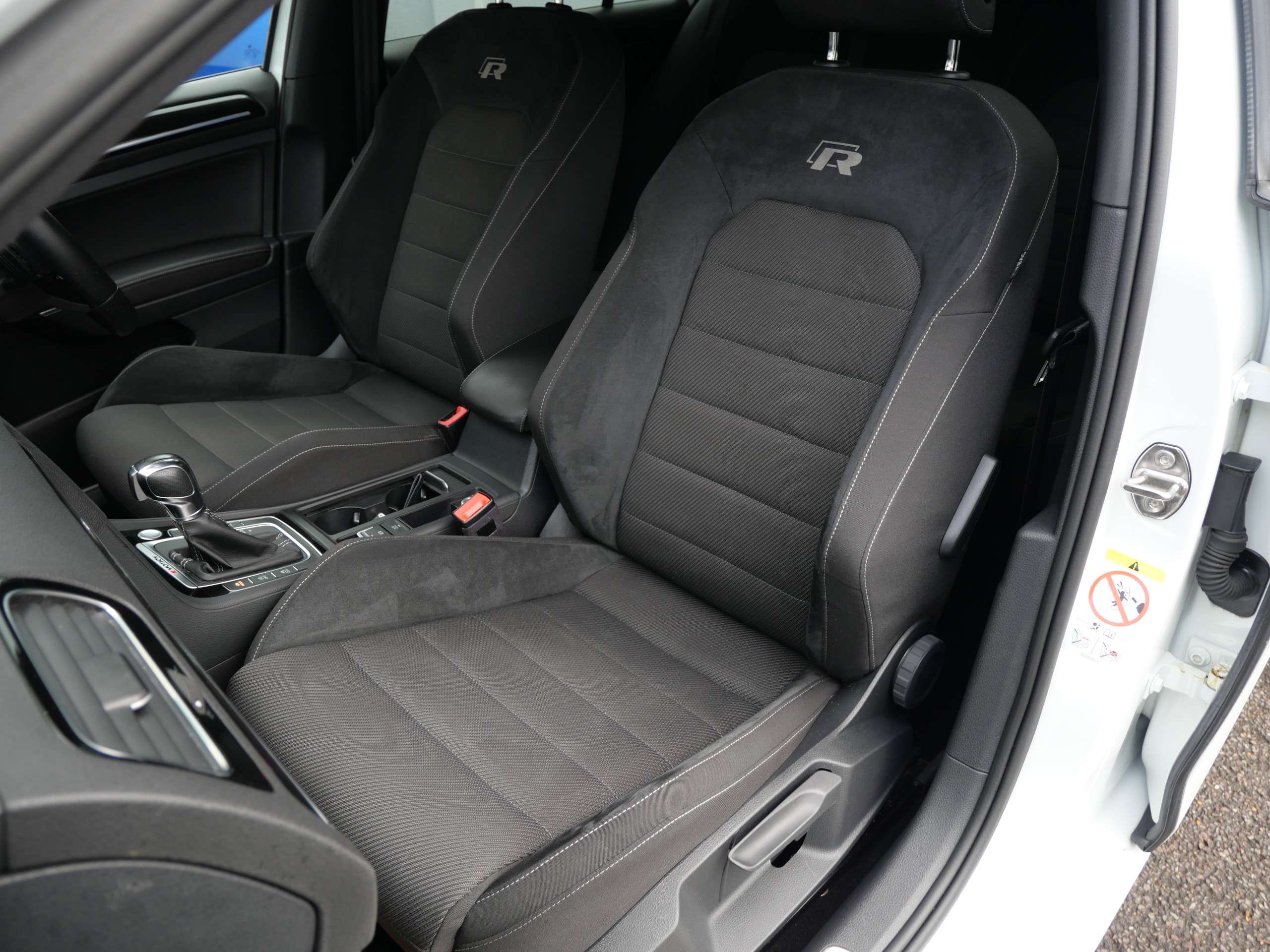 2019 VOLKSWAGEN GOLF 2019 VOLKSWAGEN GOLF