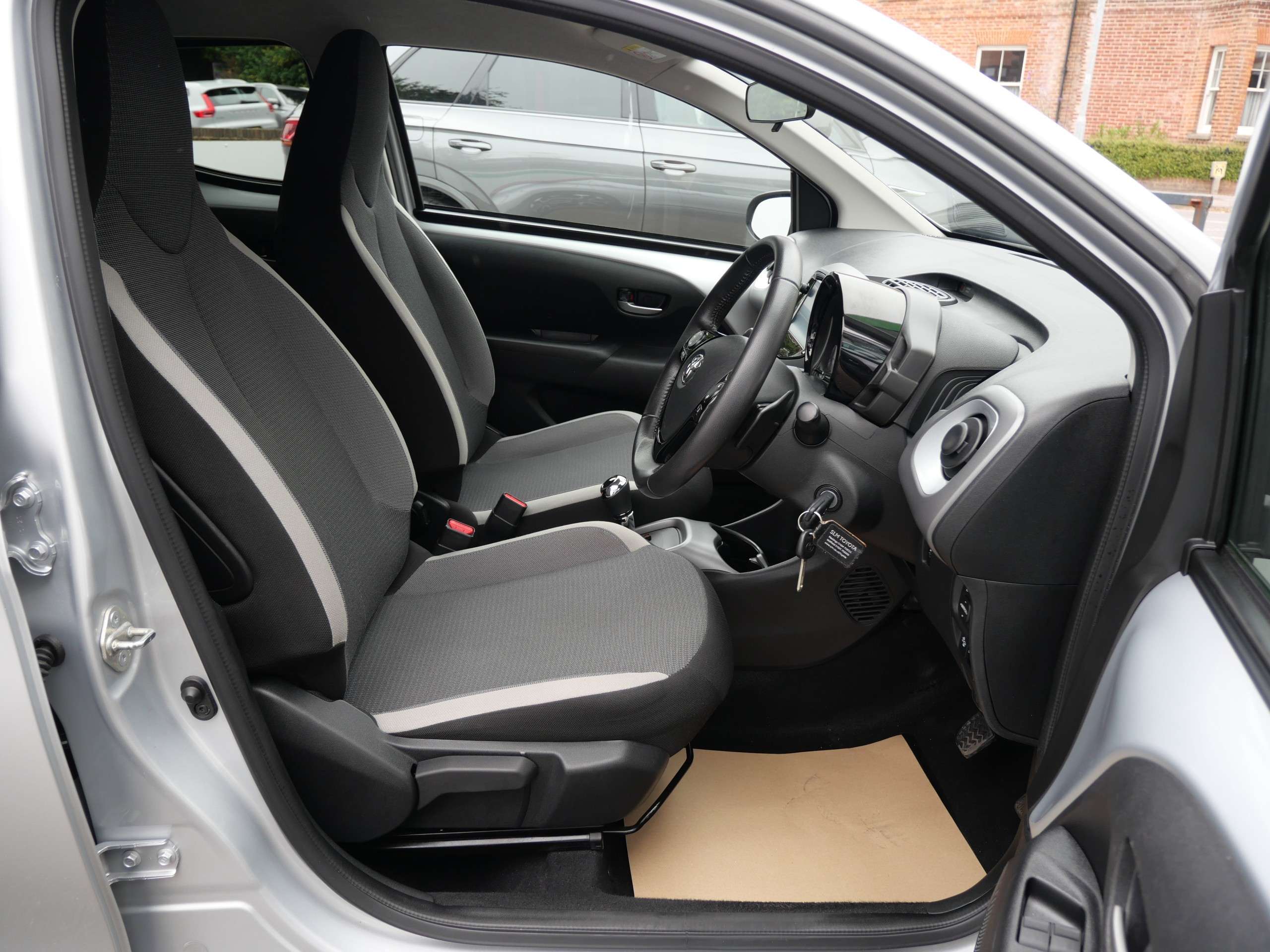 2020 TOYOTA AYGO 2020 TOYOTA AYGO