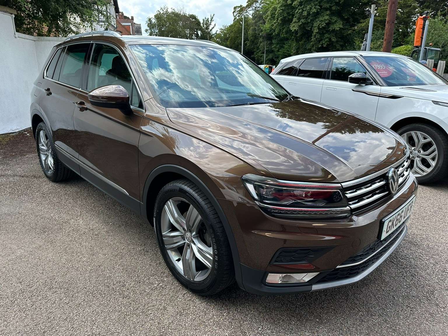 A 2016 VOLKSWAGEN TIGUAN 2.0 TDI BlueMotion Tech SEL DSG Euro 6 (s/s) 5dr 53000 Miles A 2016 VOLKSWAGEN TIGUAN 2.0 TDI BlueMotion Tech SEL DSG Euro 6 (s/s) 5dr 53000 Miles