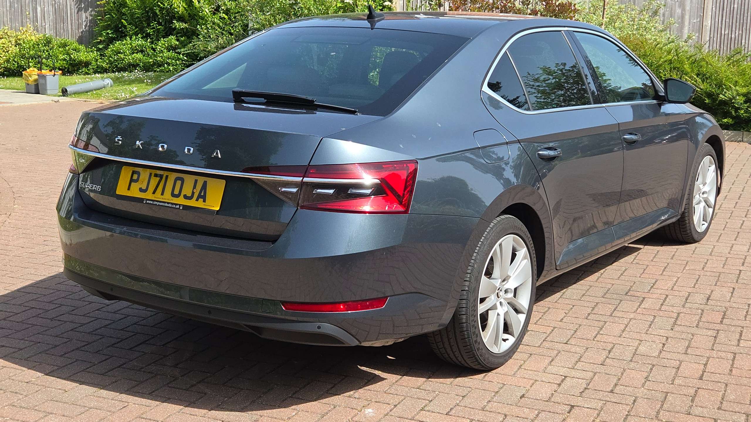 A 2021 SKODA SUPERB 2.0 TSI SE L DSG Euro 6 (s/s) (190 ps) 5dr A 2021 SKODA SUPERB 2.0 TSI SE L DSG Euro 6 (s/s) (190 ps) 5dr