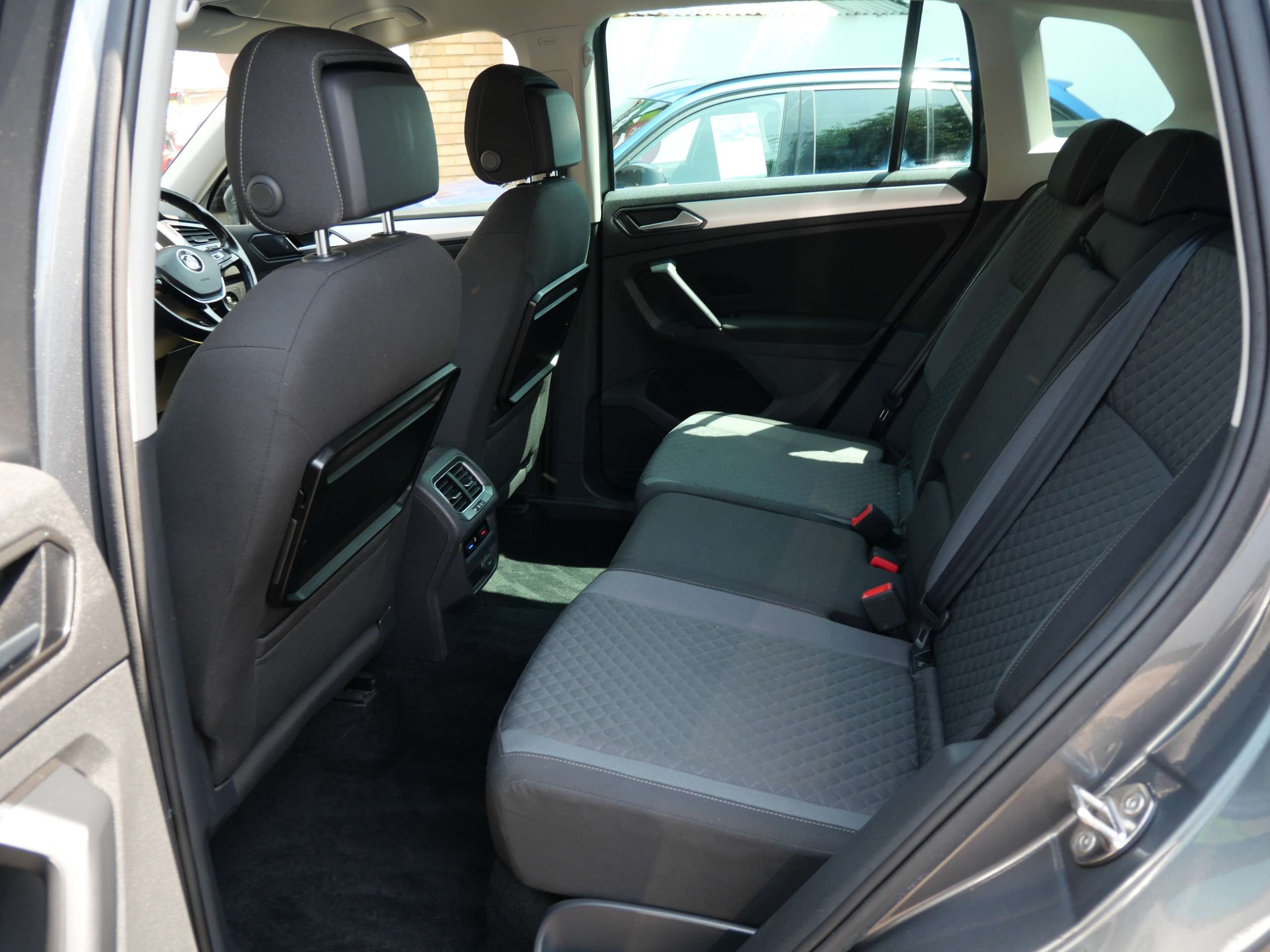 2017 VOLKSWAGEN TIGUAN 2017 VOLKSWAGEN TIGUAN