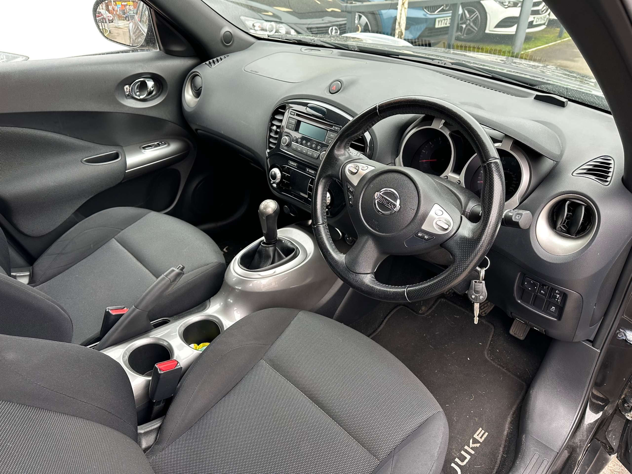 A 2012 NISSAN JUKE 1.6 Acenta Euro 5 (s/s) 5dr Only 31000 Miles A 2012 NISSAN JUKE 1.6 Acenta Euro 5 (s/s) 5dr Only 31000 Miles