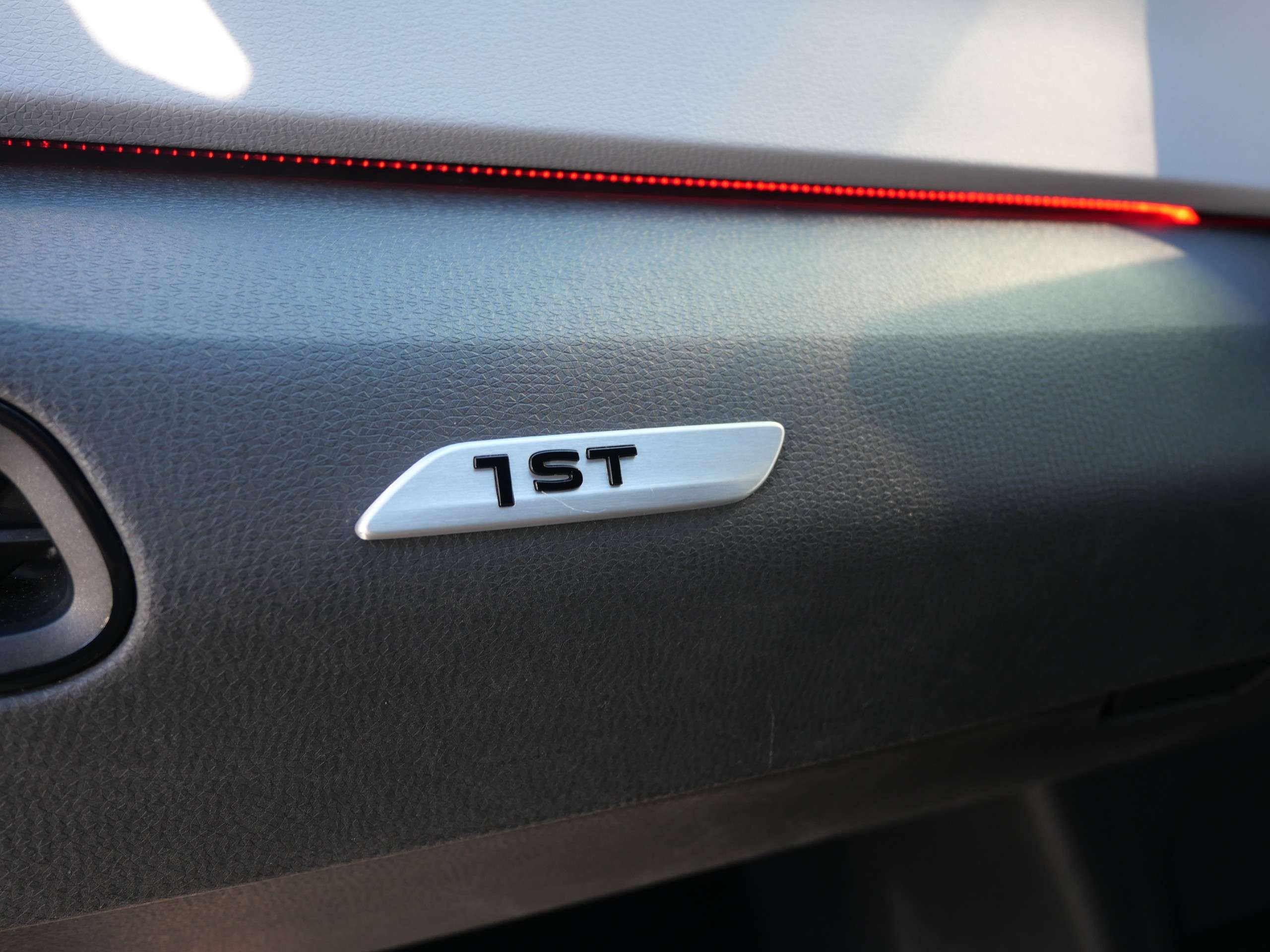 2020 VOLKSWAGEN ID.3 2020 VOLKSWAGEN ID.3