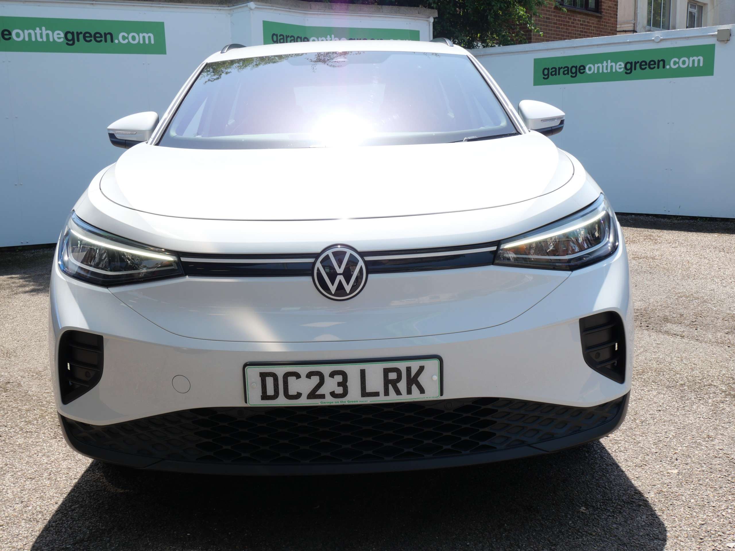 A 2023 VOLKSWAGEN ID.4 Pure Performance 52kWh Life Edition Electric Auto (170 ps) 5dr 13000 Miles A 2023 VOLKSWAGEN ID.4 Pure Performance 52kWh Life Edition Electric Auto (170 ps) 5dr 13000 Miles