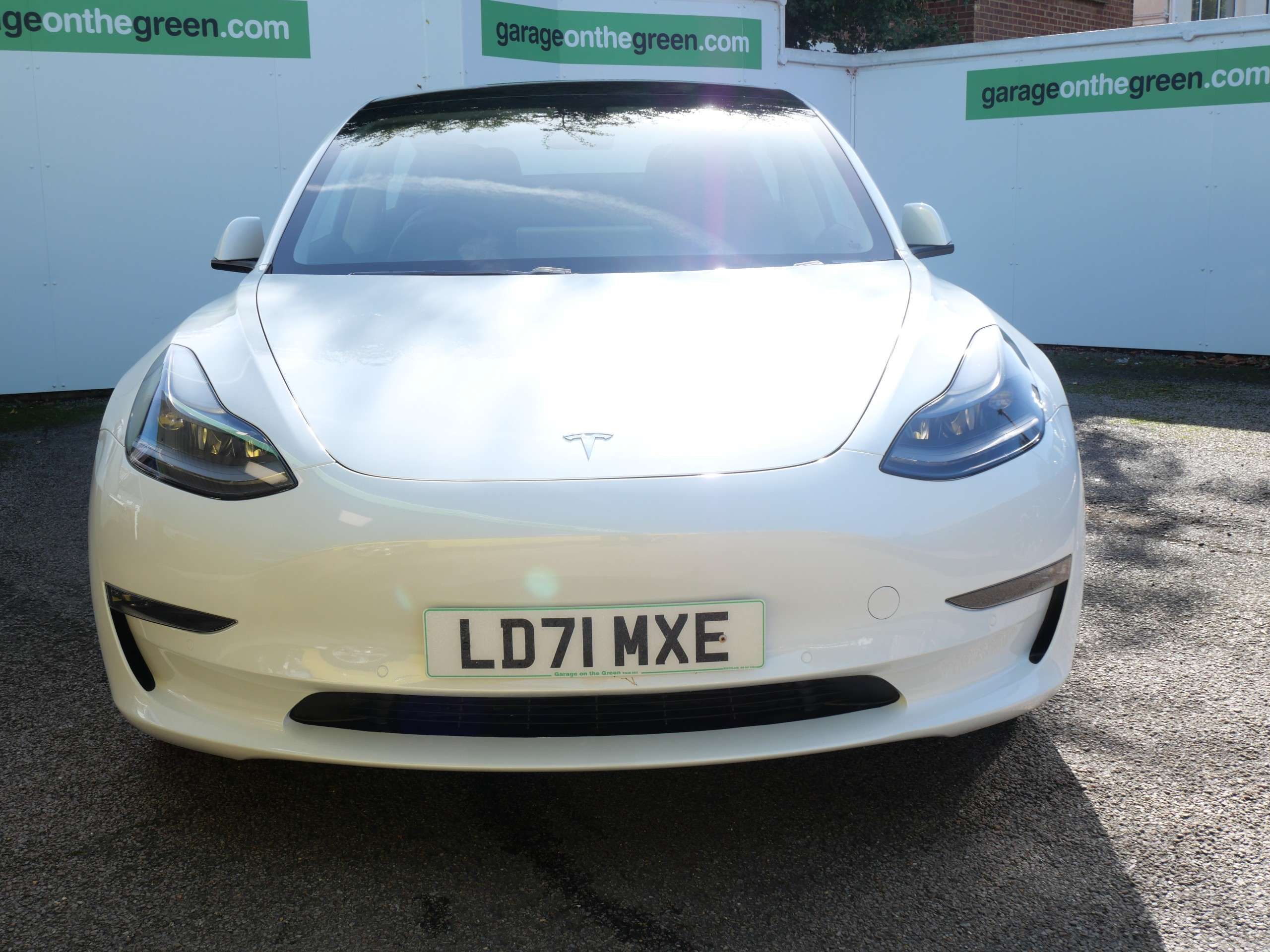 A 2021 TESLA MODEL 3 (Dual Motor) Long Range Electric Auto 4WDE (346 ps) 4dr 39000 Miles Enhanced Autopilot A 2021 TESLA MODEL 3 (Dual Motor) Long Range Electric Auto 4WDE (346 ps) 4dr 39000 Miles Enhanced Autopilot