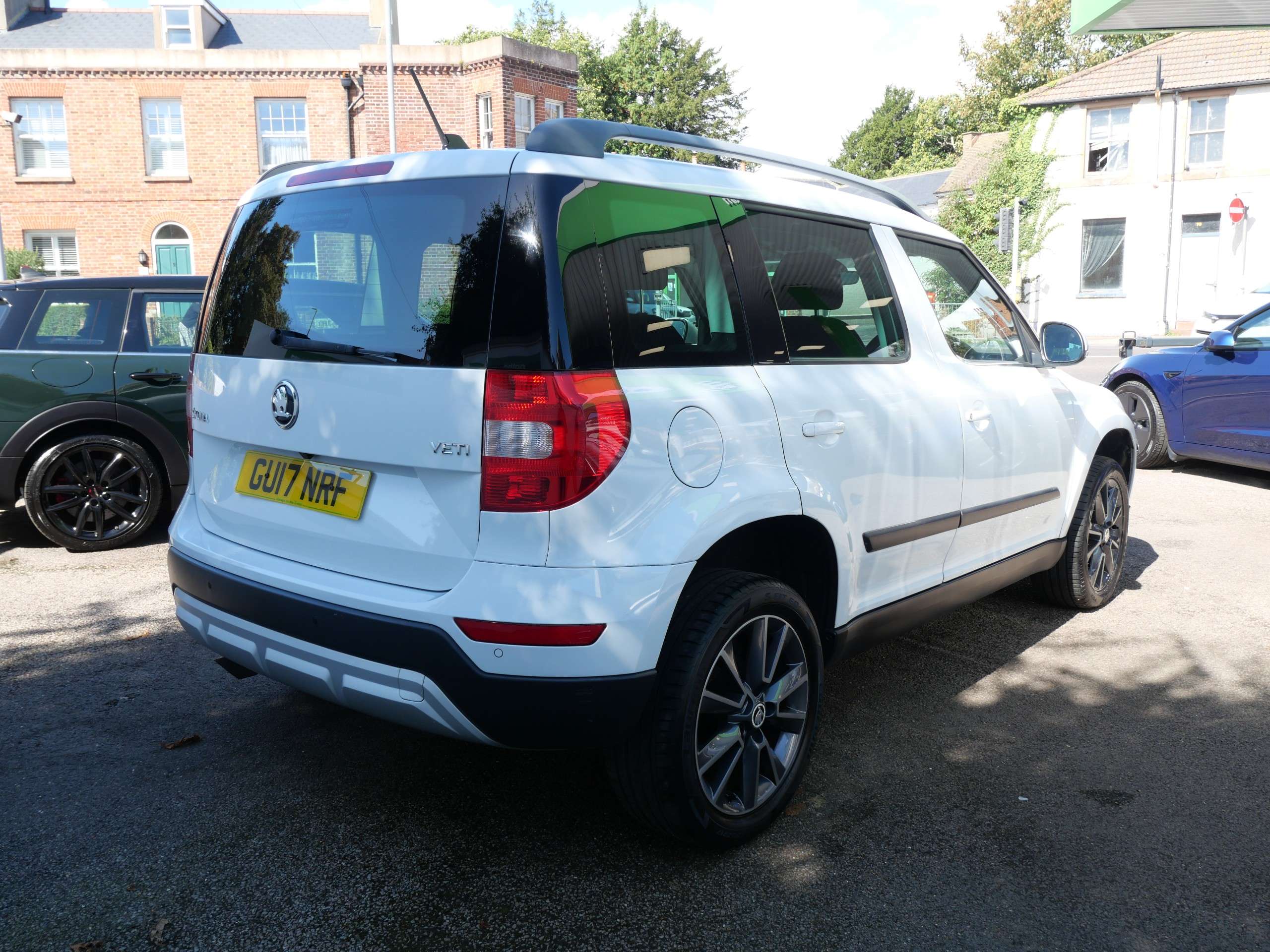 A 2017 SKODA YETI 1.2 TSI SE Drive Outdoor Euro 6 (s/s) 5dr 1 Owner 41000 Miles A 2017 SKODA YETI 1.2 TSI SE Drive Outdoor Euro 6 (s/s) 5dr 1 Owner 41000 Miles