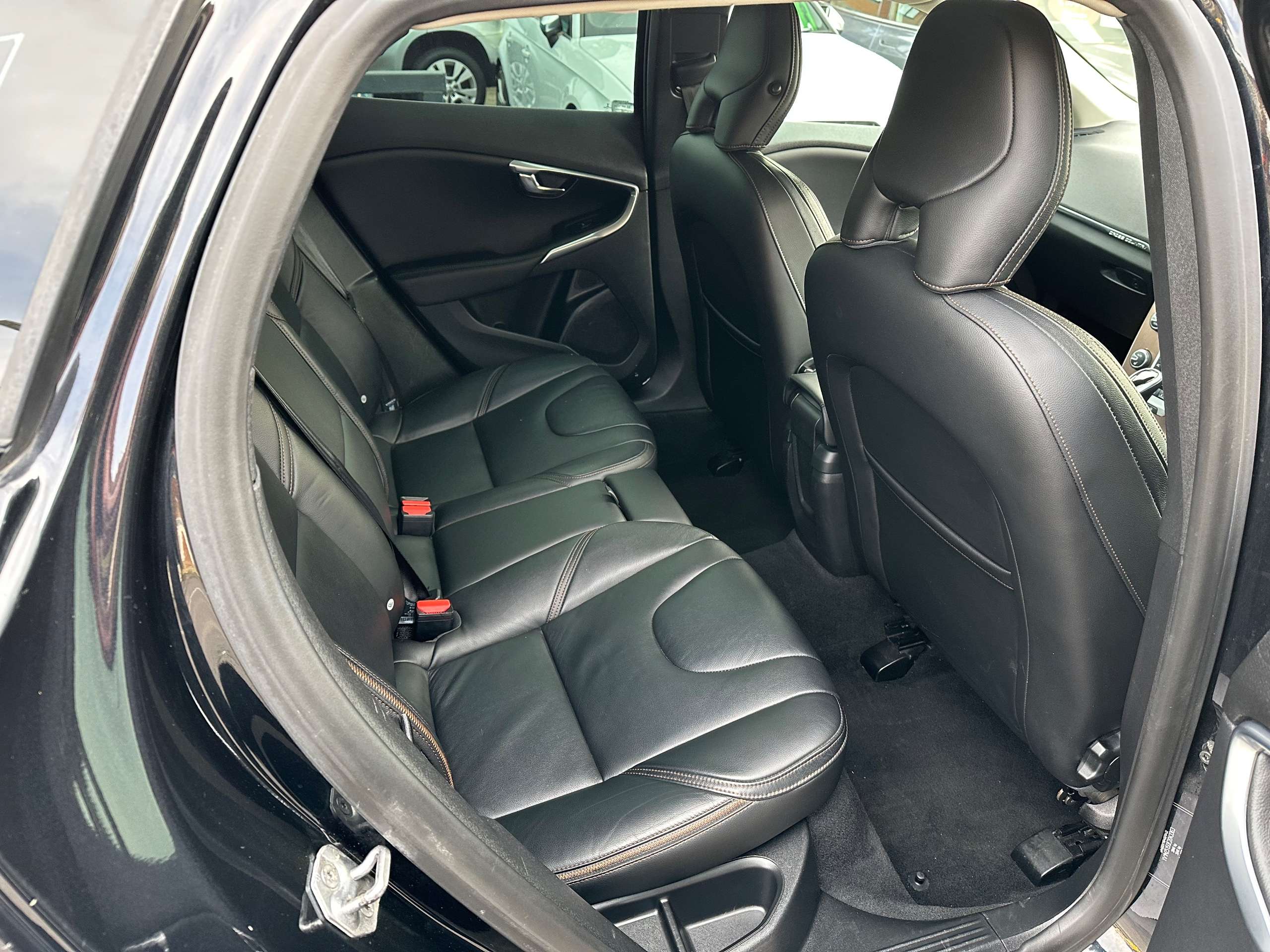 2014 VOLVO V40 CROSS COUNTRY 2014 VOLVO V40 CROSS COUNTRY