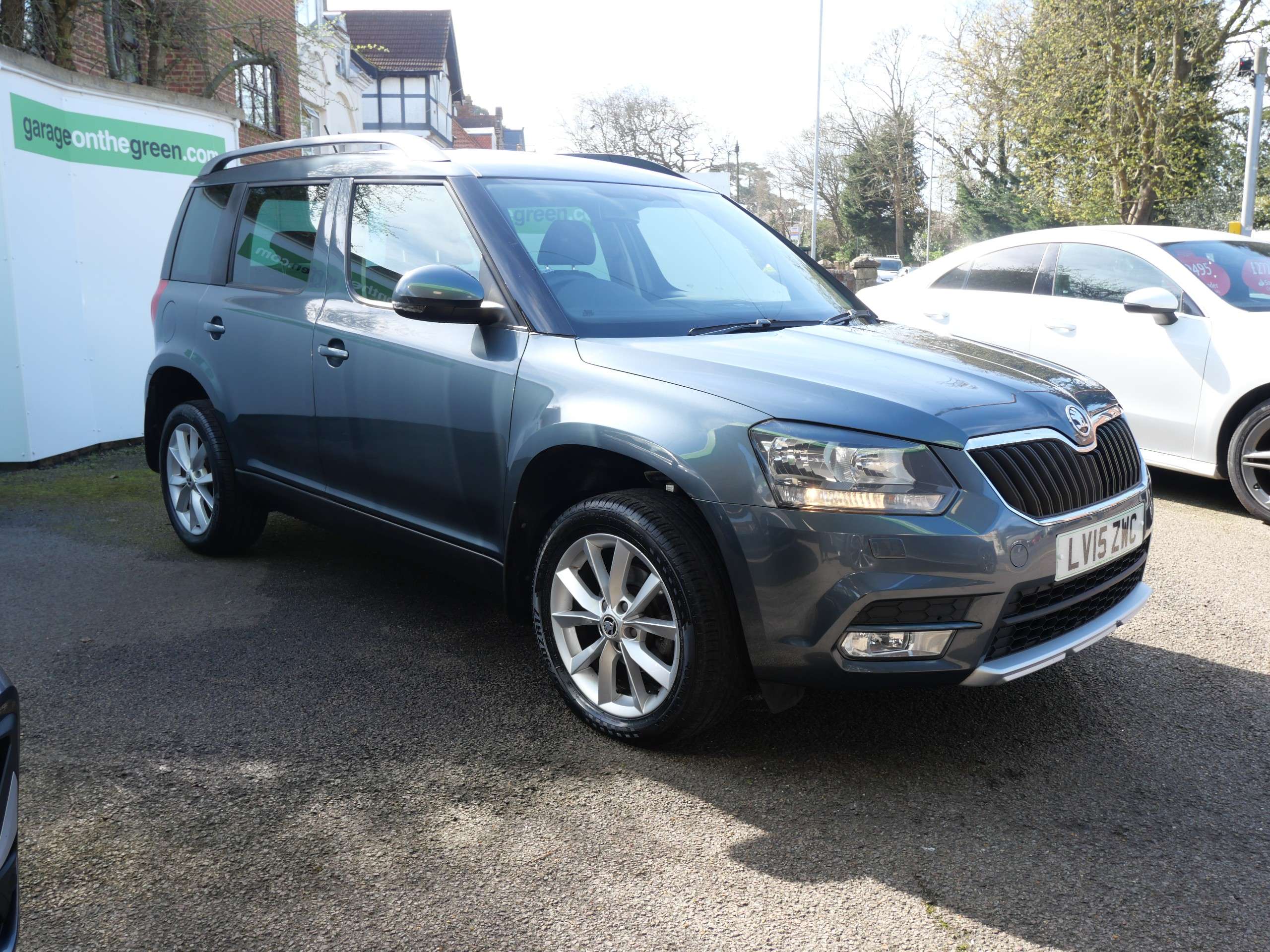 A 2015 SKODA YETI 1.2 TSI SE Euro 5 5dr 1 Owner Only 24000 Miles A 2015 SKODA YETI 1.2 TSI SE Euro 5 5dr 1 Owner Only 24000 Miles