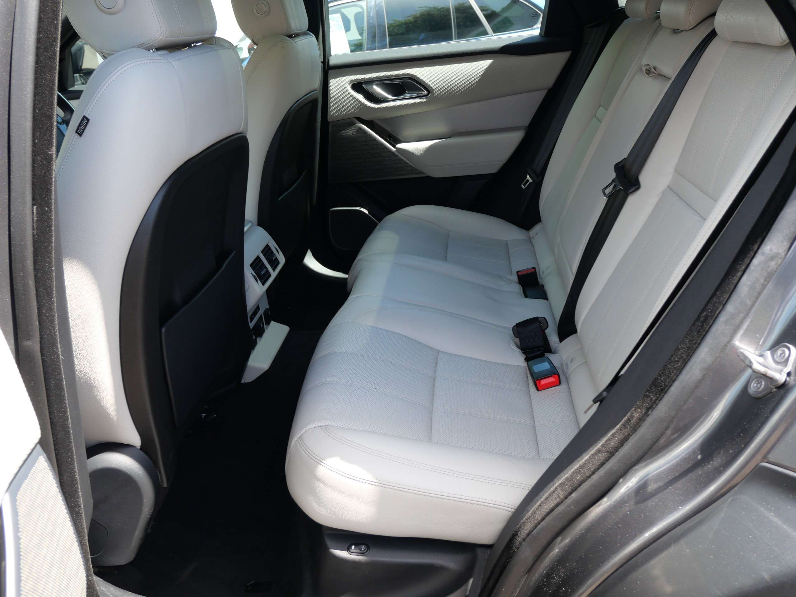 2017 LAND ROVER RANGE ROVER VELAR 2017 LAND ROVER RANGE ROVER VELAR