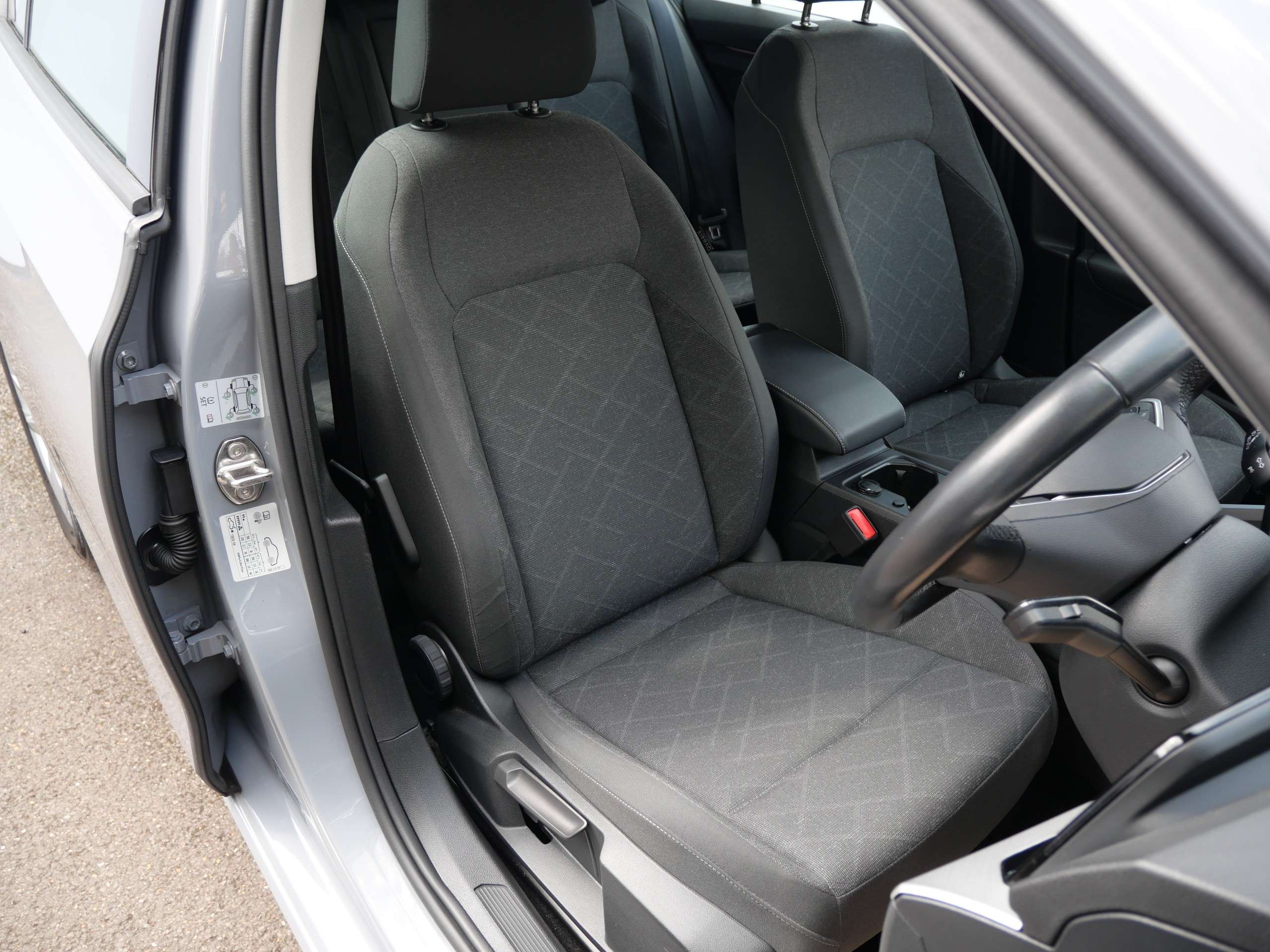 2022 VOLKSWAGEN GOLF 2022 VOLKSWAGEN GOLF