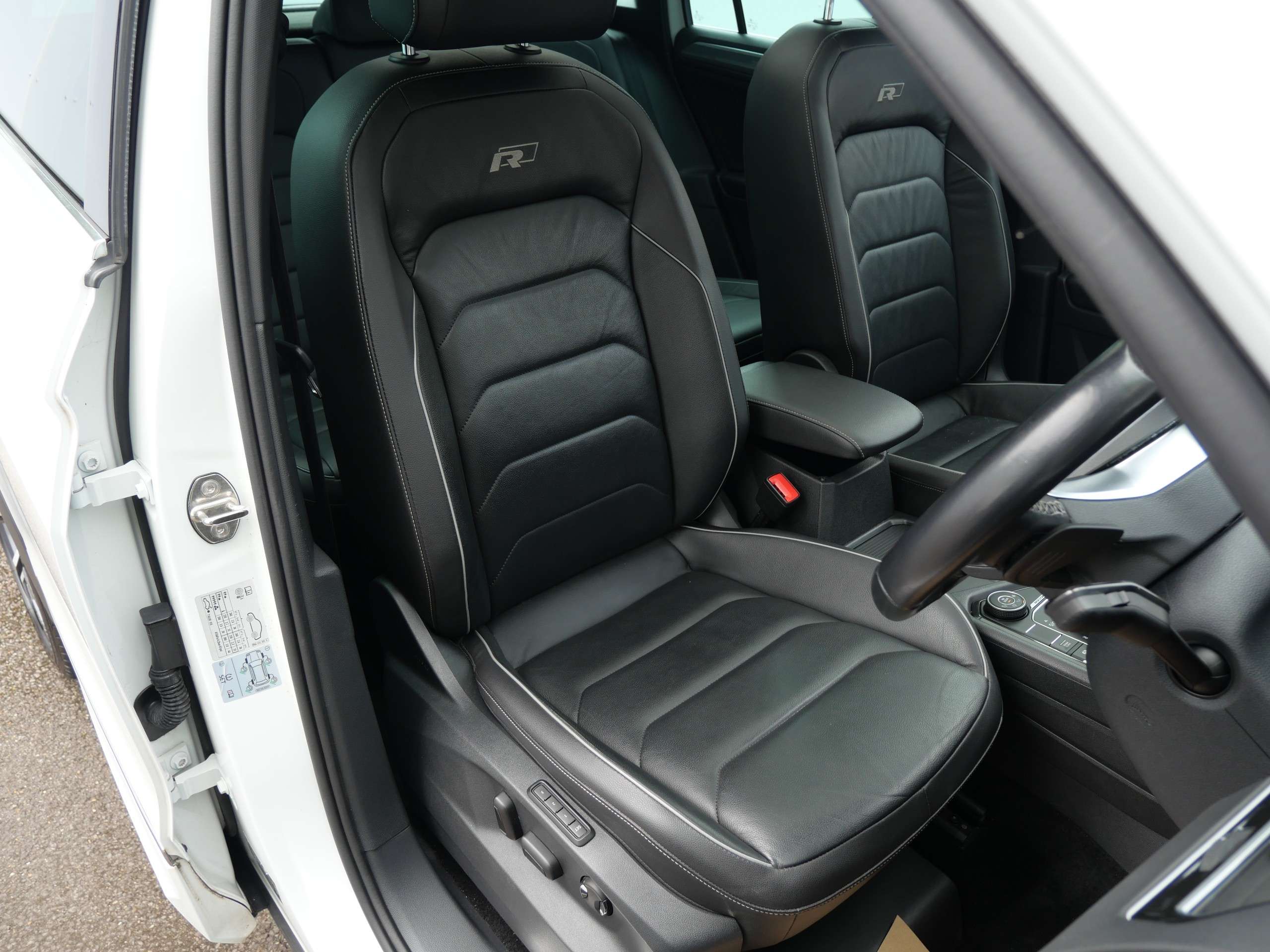 2019 VOLKSWAGEN TIGUAN 2019 VOLKSWAGEN TIGUAN