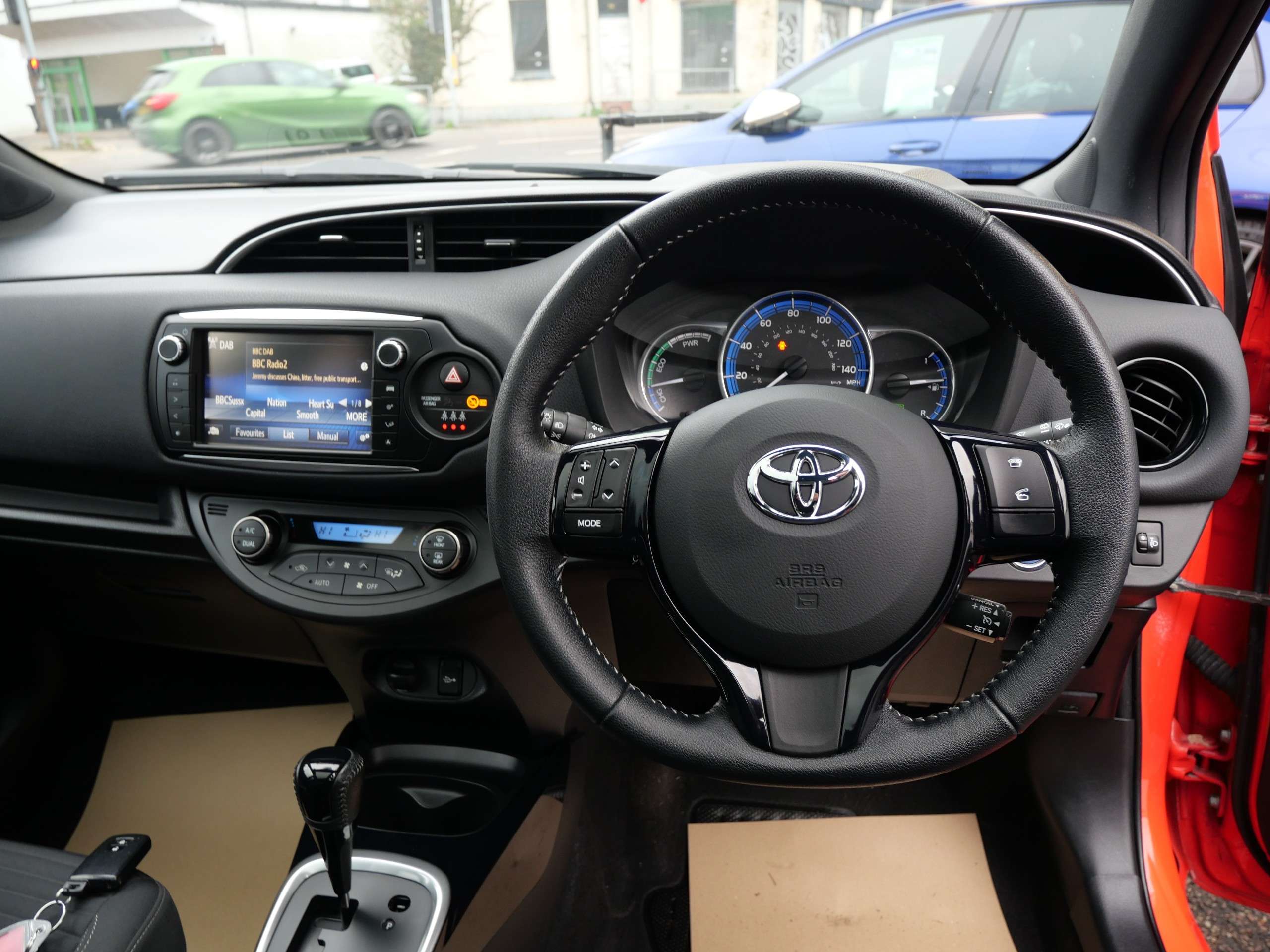 2016 TOYOTA YARIS 2016 TOYOTA YARIS