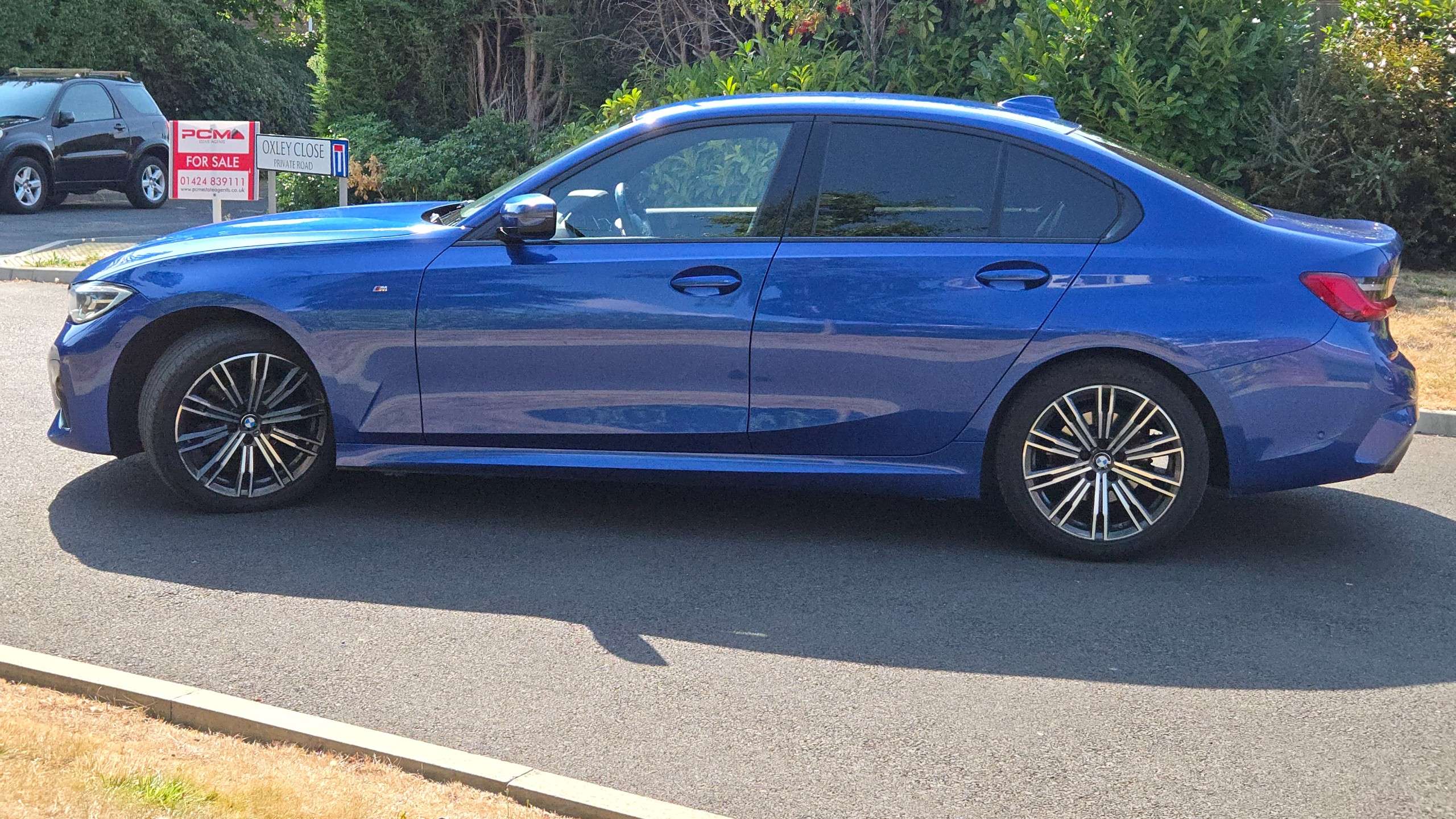 A 2019 BMW 3 SERIES 2.0 320i M Sport Auto Euro 6 (s/s) 4dr A 2019 BMW 3 SERIES 2.0 320i M Sport Auto Euro 6 (s/s) 4dr