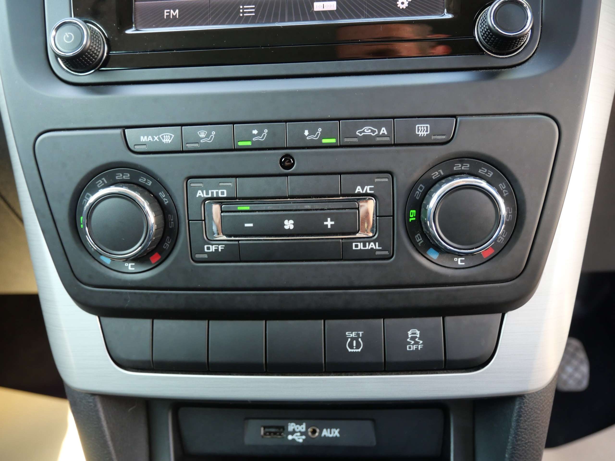 2015 SKODA YETI 2015 SKODA YETI