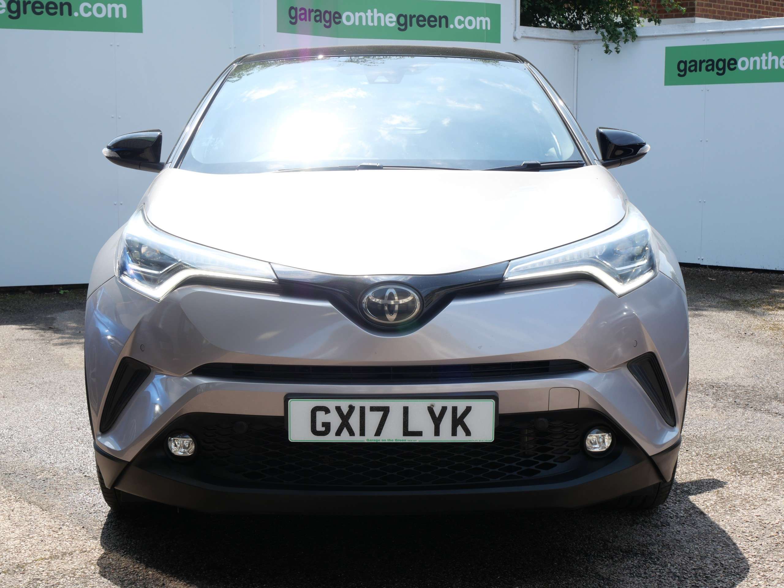 A 2017 TOYOTA C-HR 1.2 VVT-i Dynamic CVT Euro 6 (s/s) 5dr 1 Owner Only 27000 Miles A 2017 TOYOTA C-HR 1.2 VVT-i Dynamic CVT Euro 6 (s/s) 5dr 1 Owner Only 27000 Miles