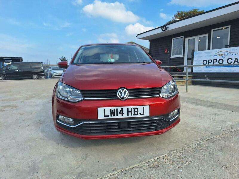 A 2014 VOLKSWAGEN POLO 1.2 TSI BlueMotion Tech Match Edition A 2014 VOLKSWAGEN POLO 1.2 TSI BlueMotion Tech Match Edition