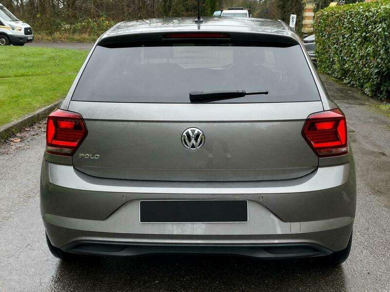A 2020 VOLKSWAGEN POLO 1.0 TSI Match Euro 6 (s/s) 5dr A 2020 VOLKSWAGEN POLO 1.0 TSI Match Euro 6 (s/s) 5dr