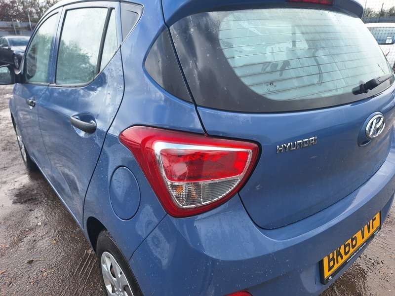 2016 HYUNDAI I10 2016 HYUNDAI I10