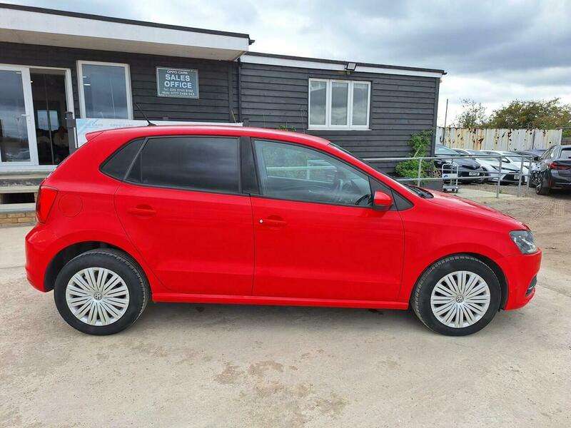 A 2014 VOLKSWAGEN POLO 1.2 TSI BlueMotion Tech beats A 2014 VOLKSWAGEN POLO 1.2 TSI BlueMotion Tech beats
